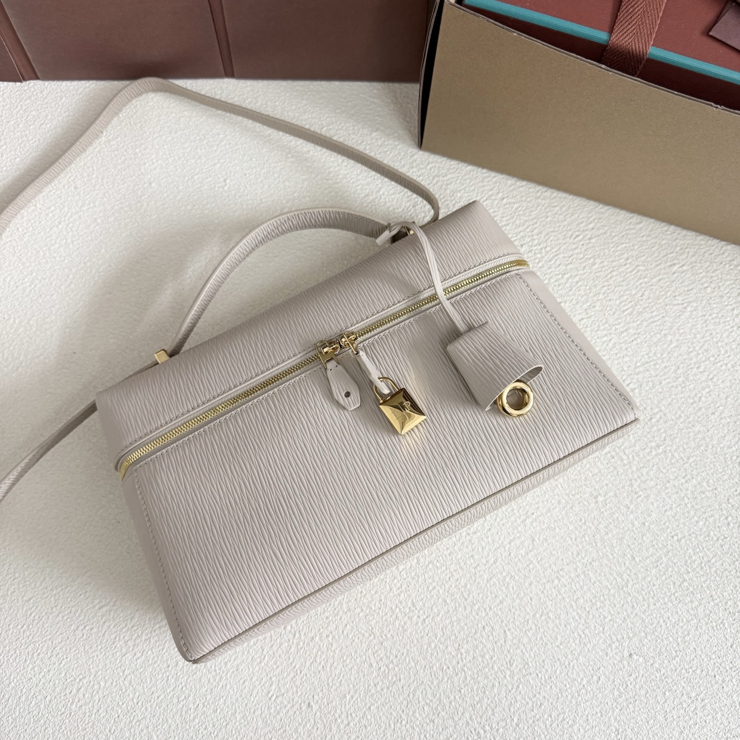 Loro Piana Extra Bag L27 Ox Leather Light Travertine/Sun Gold | Loro Pian