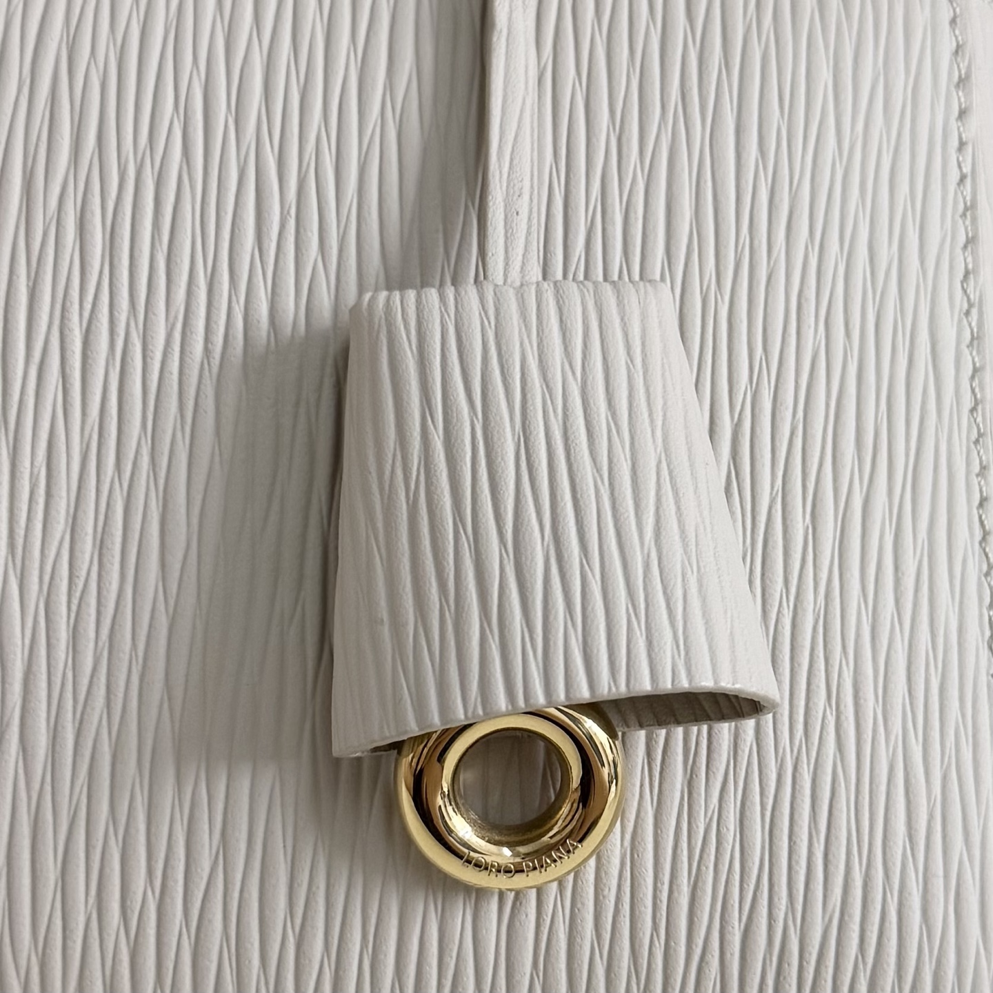 Loro Piana Extra Bag L27 Ox Leather Light Travertine/Sun Gold | Loro Pian