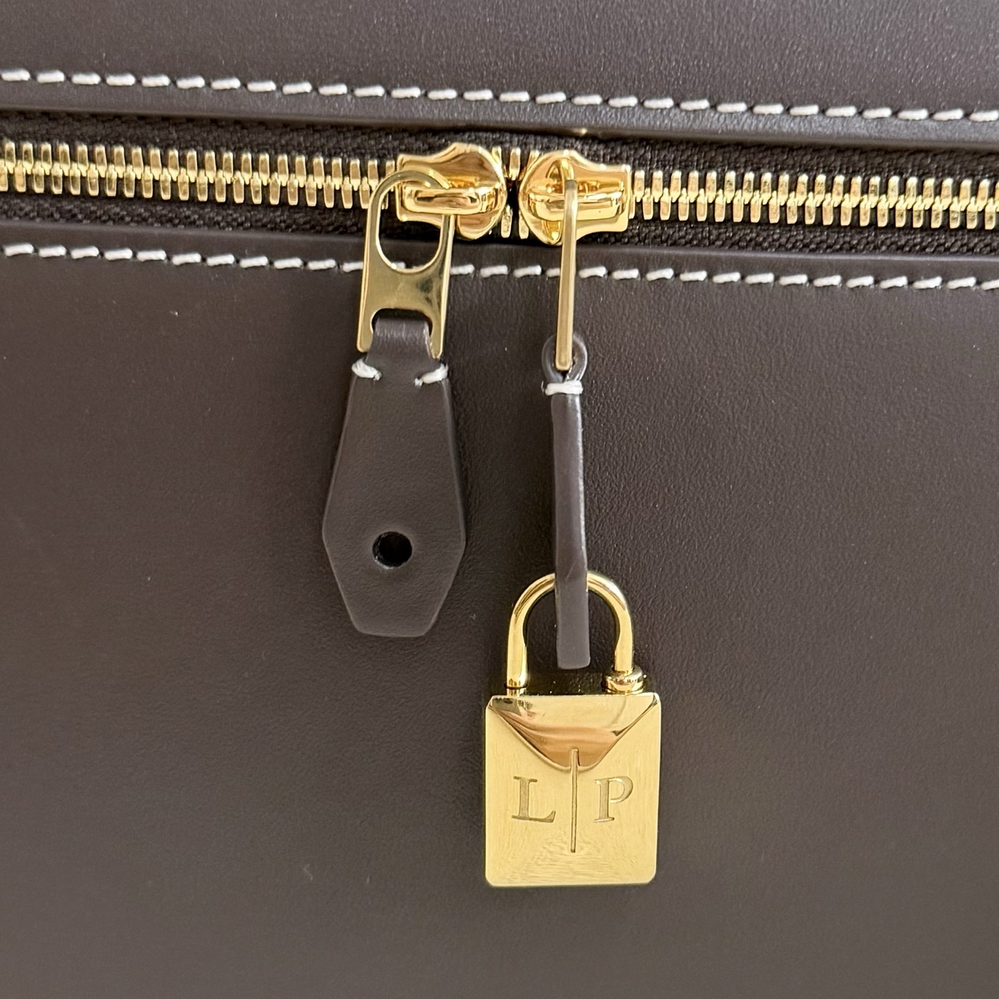 Loro Piana Extra Bag L27 Smooth Calfskin Dark Chocolate Licorice/Sun Loro Piana03149