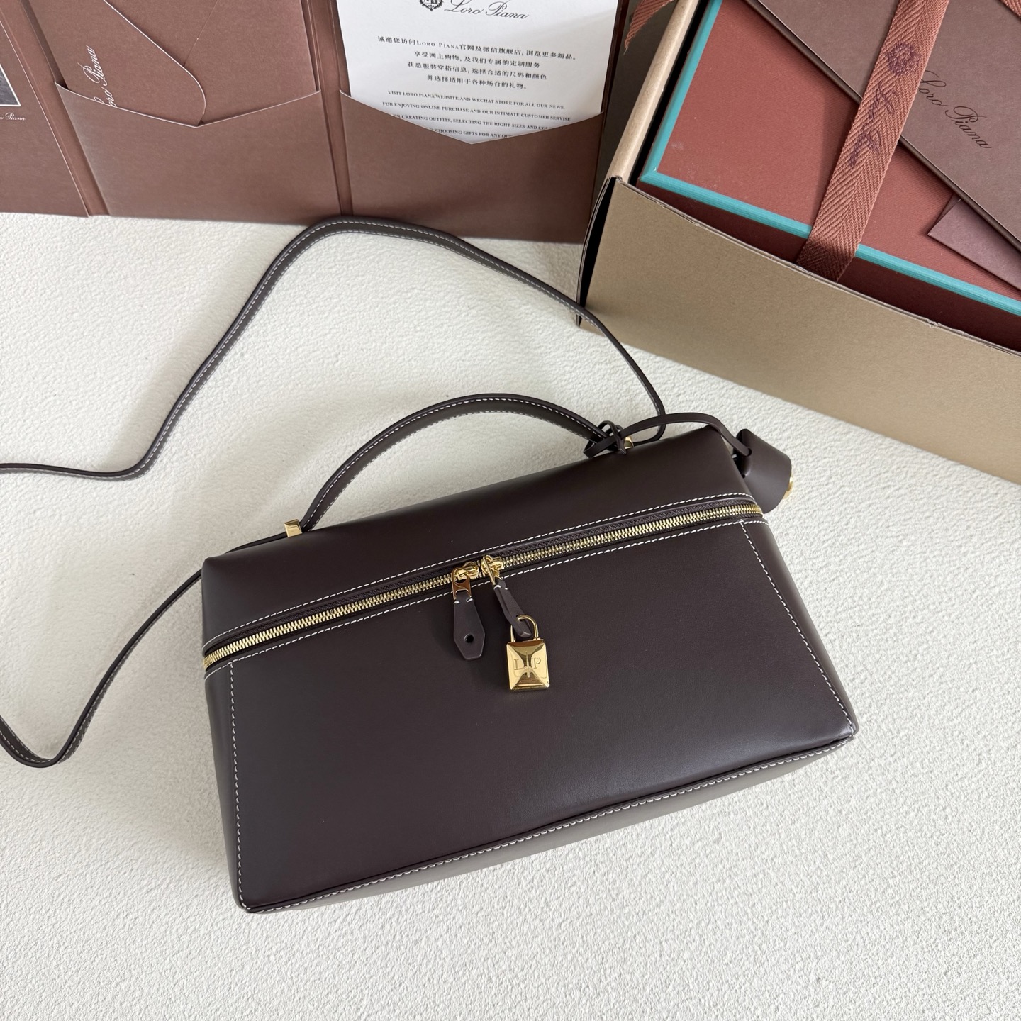 Loro Piana Extra Bag L27 Smooth Calfskin Dark Chocolate Licorice/Sun Loro Piana03149