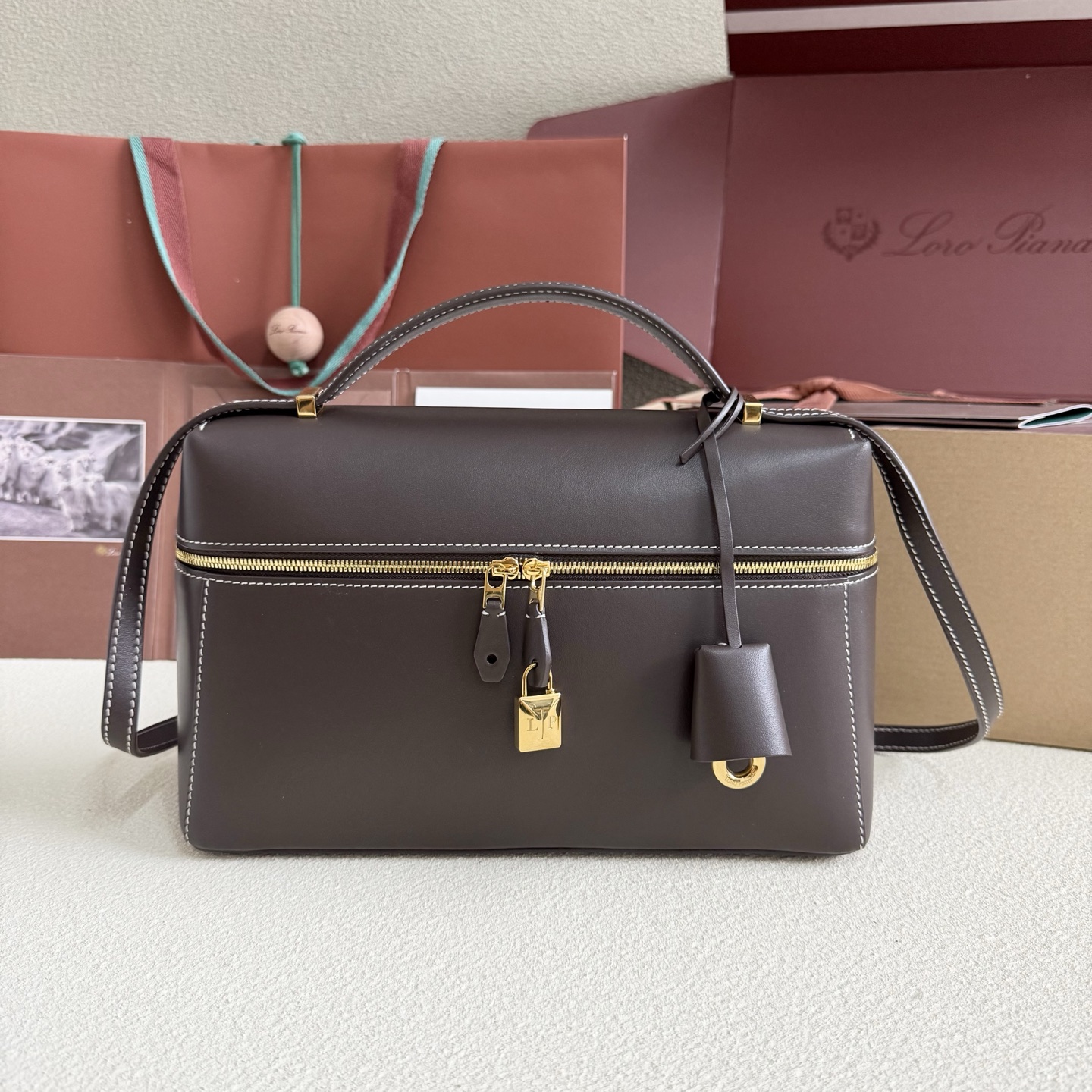 Loro Piana Extra Bag L27 Smooth Calfskin Dark Chocolate Licorice/Sun Loro Piana03149