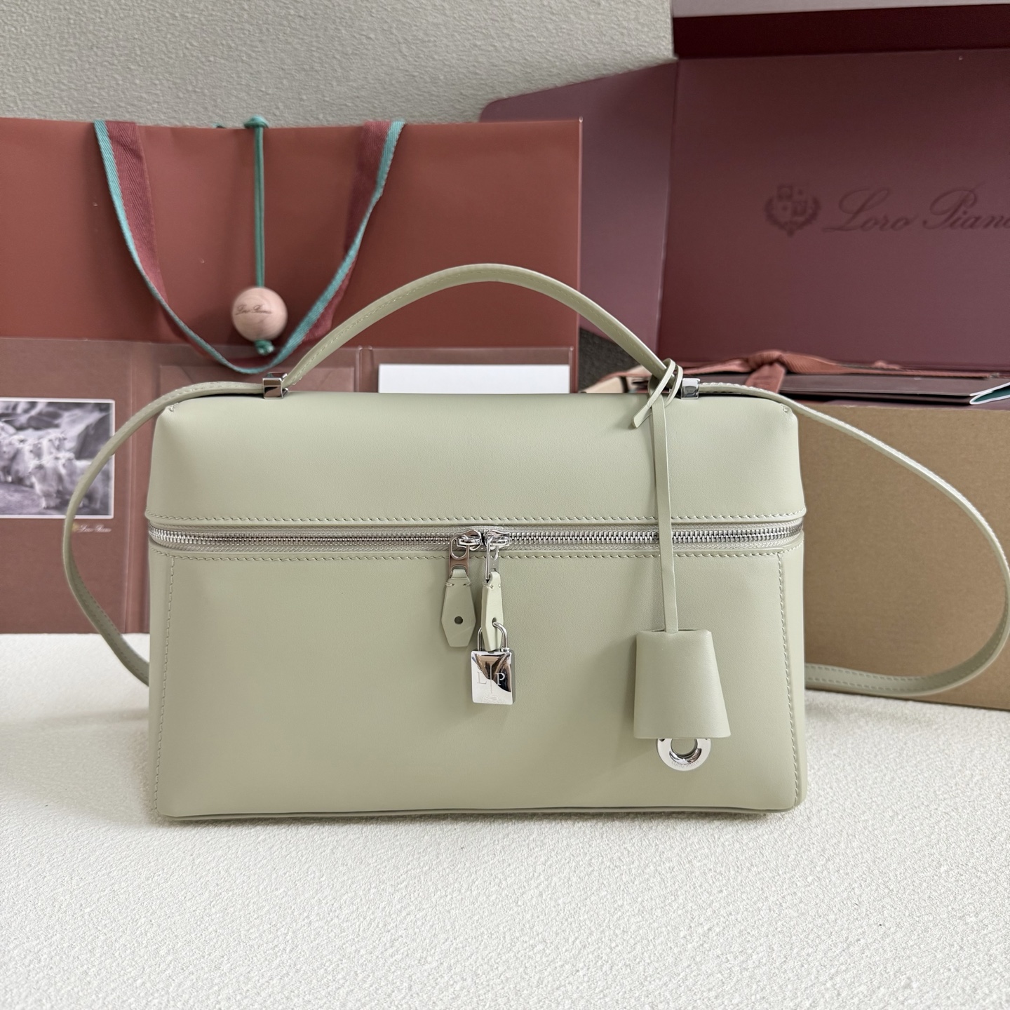 Loro Piana Extra Bag L27 Smooth Calfskin Light Wasabi | Loro Piana