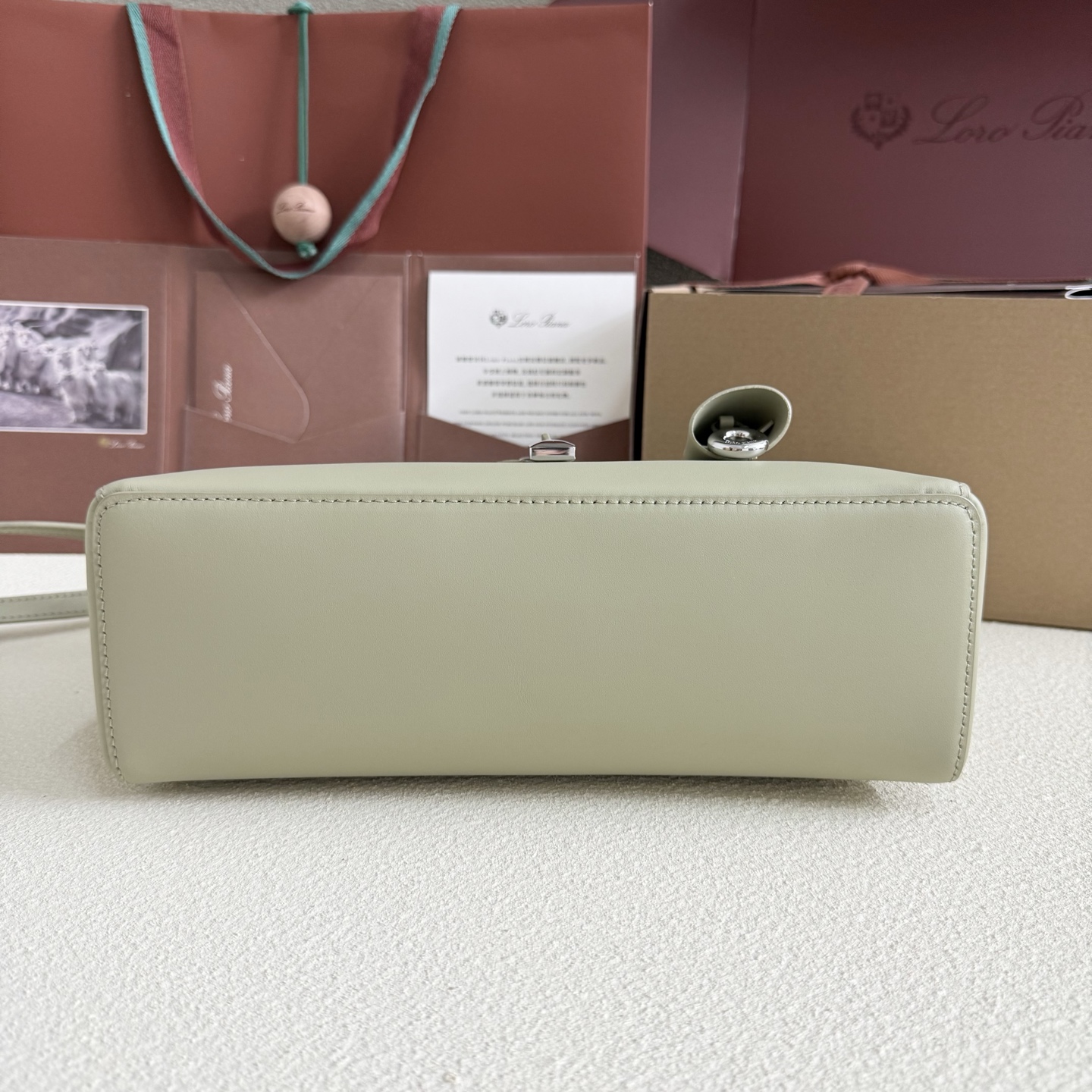Loro Piana Extra Bag L27 Smooth Calfskin Light Wasabi | Loro Piana