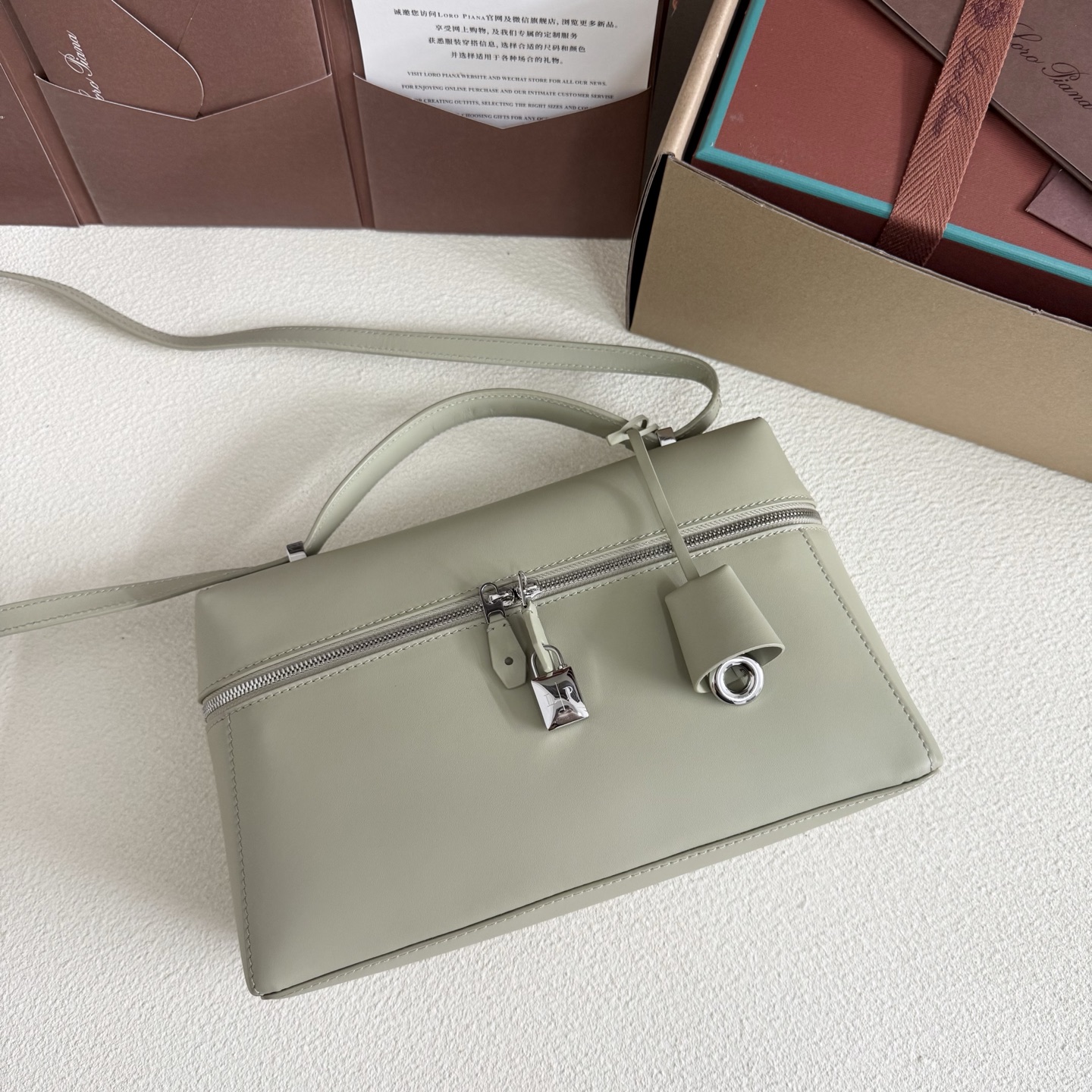 Loro Piana Extra Bag L27 Smooth Calfskin Light Wasabi | Loro Piana