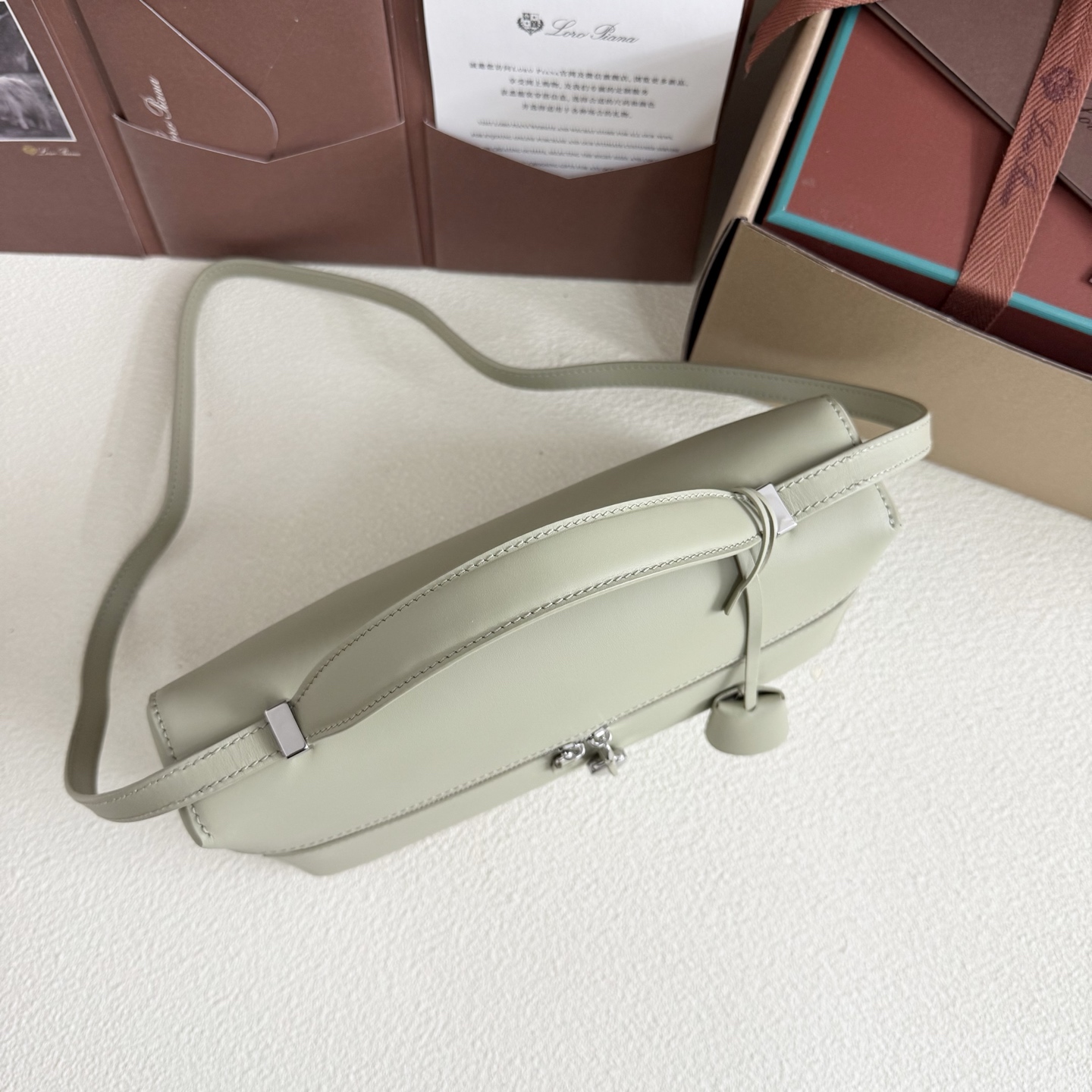 Loro Piana Extra Bag L27 Smooth Calfskin Light Wasabi | Loro Piana