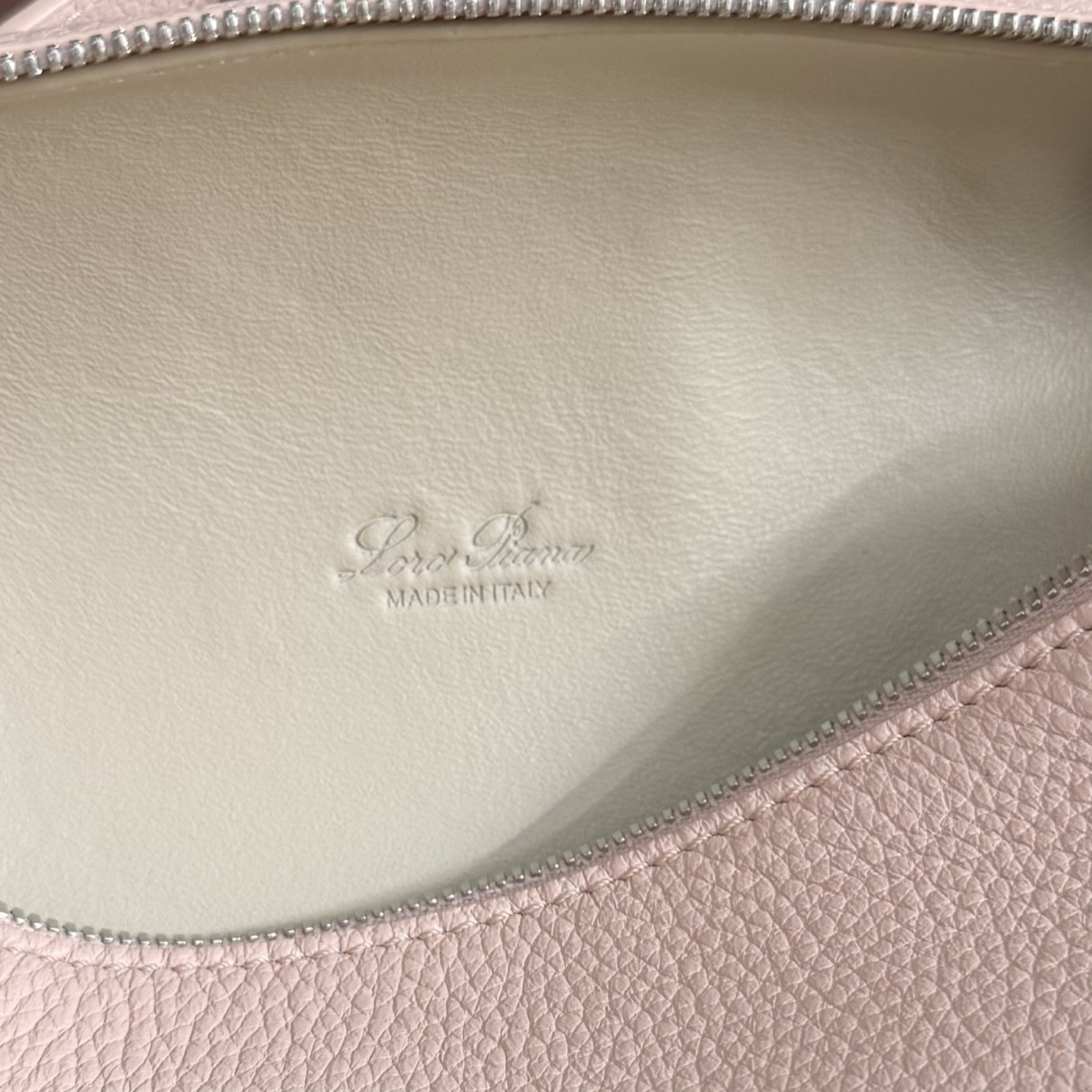 Leather handbag Loro Piana Pink in Leather - 40761311