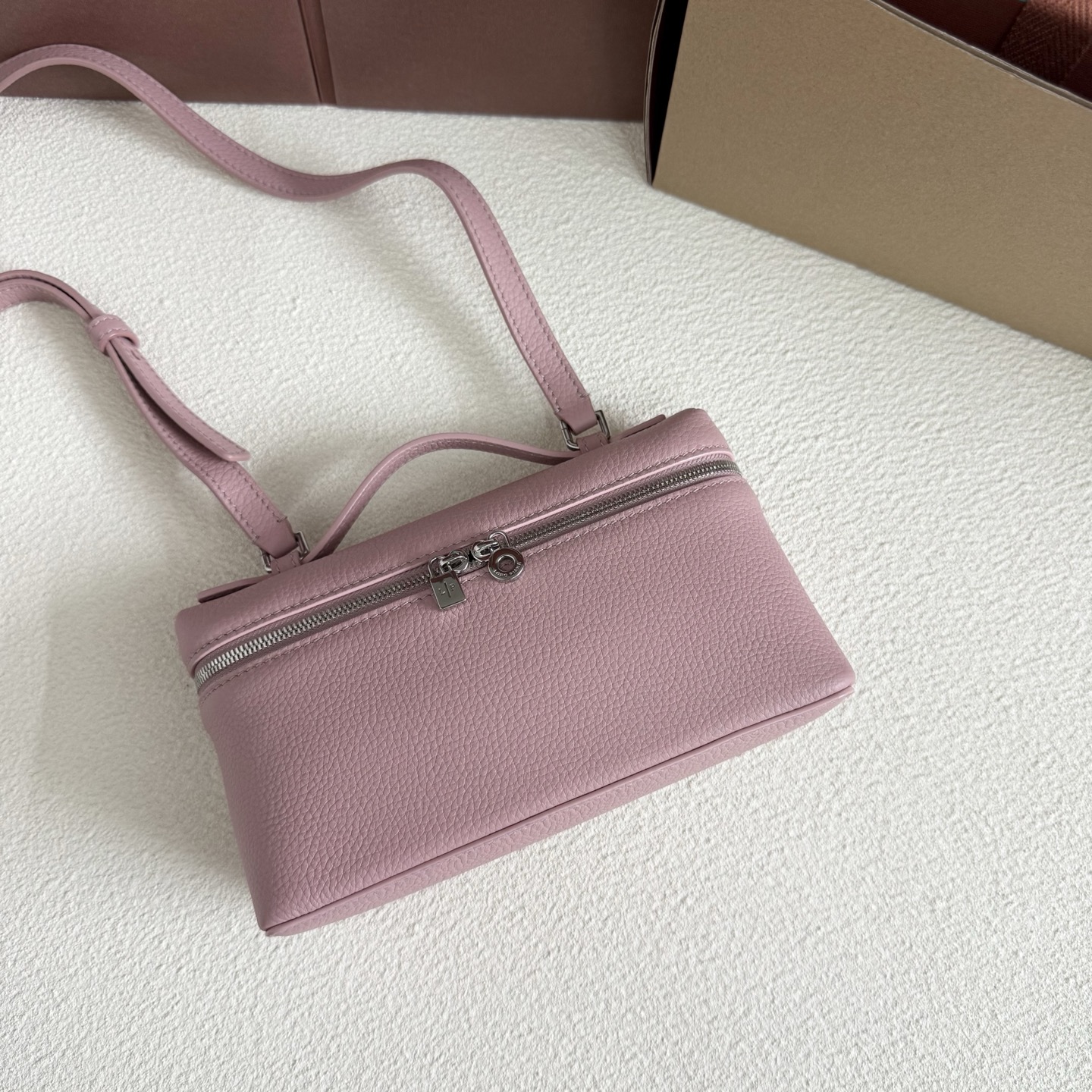 Extra pocket leather handbag Loro Piana Pink in Leather -