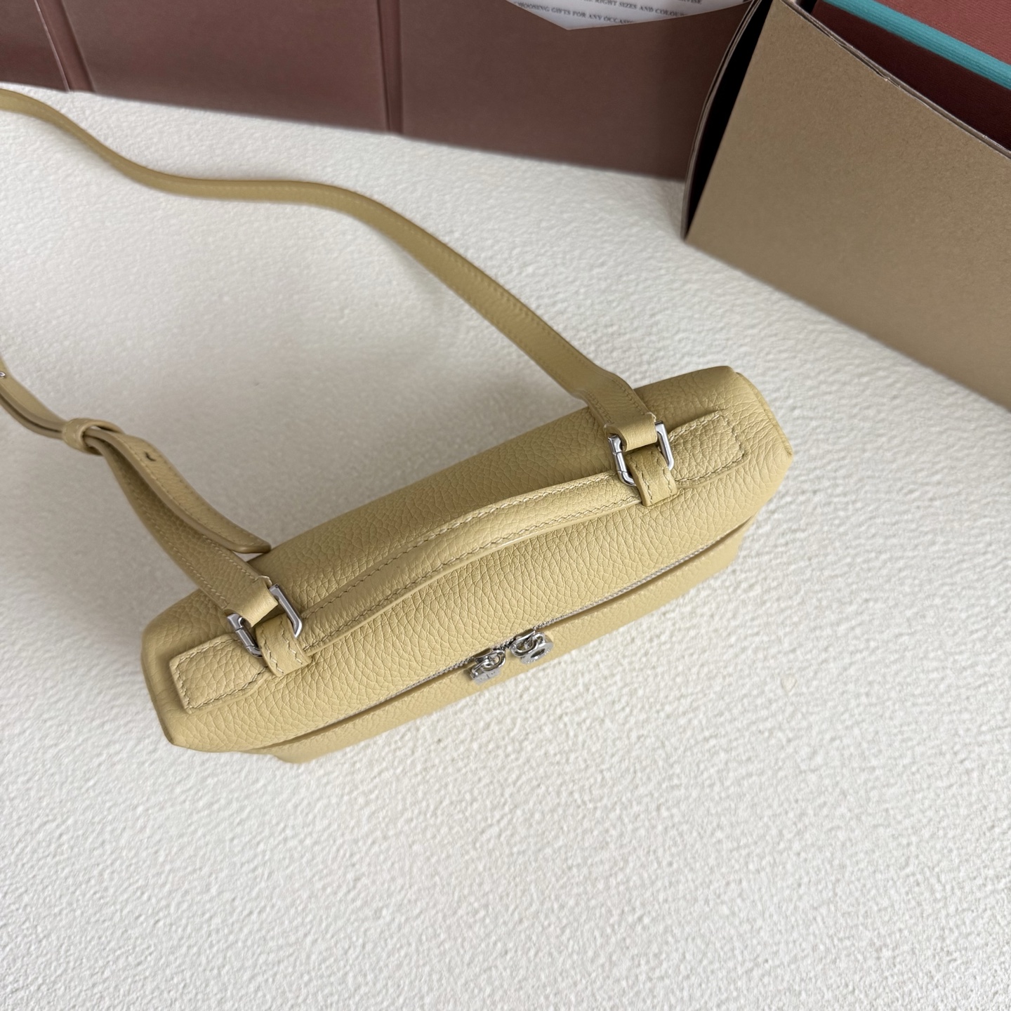 Loro Piana Leather clutch bag Loro Piana Yellow in Leather - 37503522