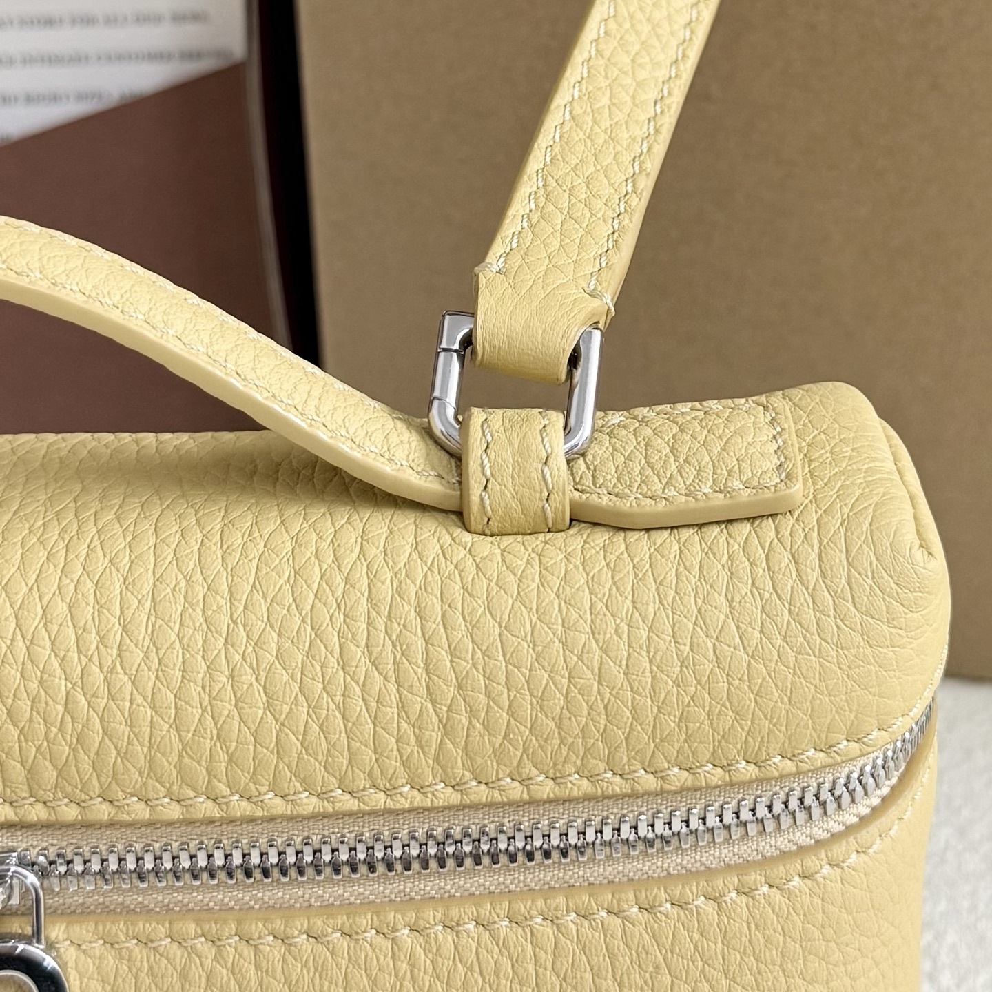 Loro Piana Leather clutch bag Loro Piana Yellow in Leather - 37503522
