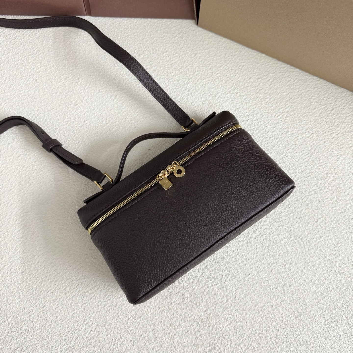 Extra pocket leather handbag Loro Piana Burgundy in Leather - 56616613