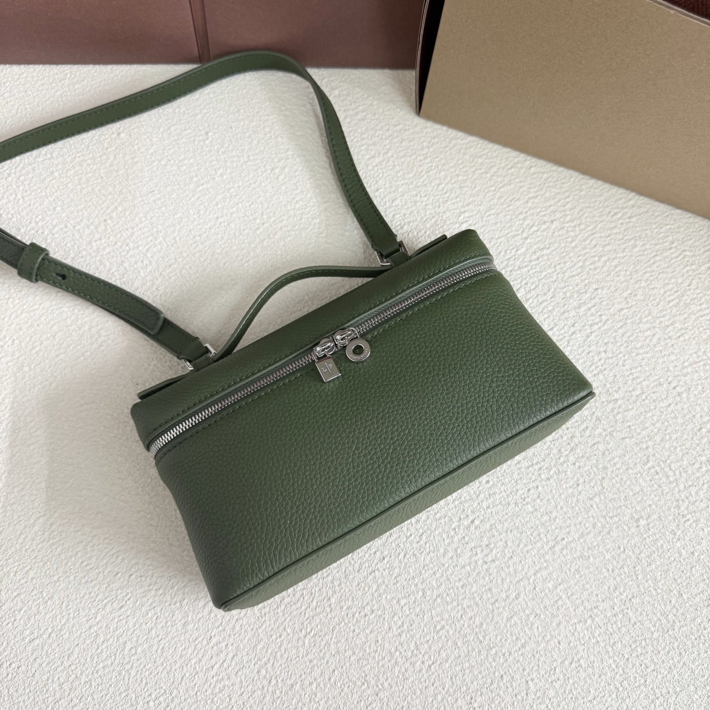 Leather handbag Loro Piana Green in Leather - 42043951