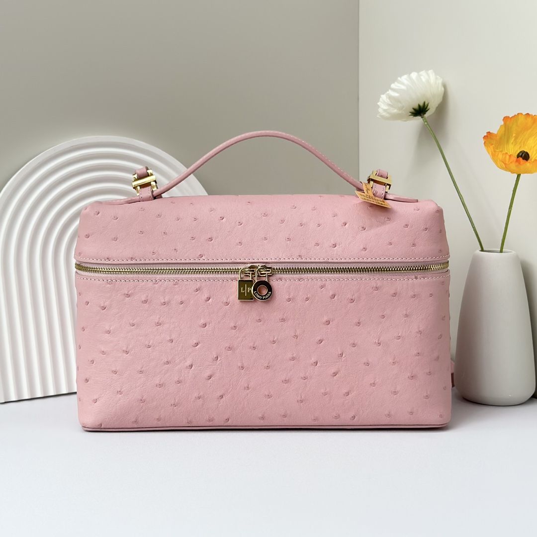 Loro Piana Ostrich handbag Loro Piana Pink in Ostrich – 34519347