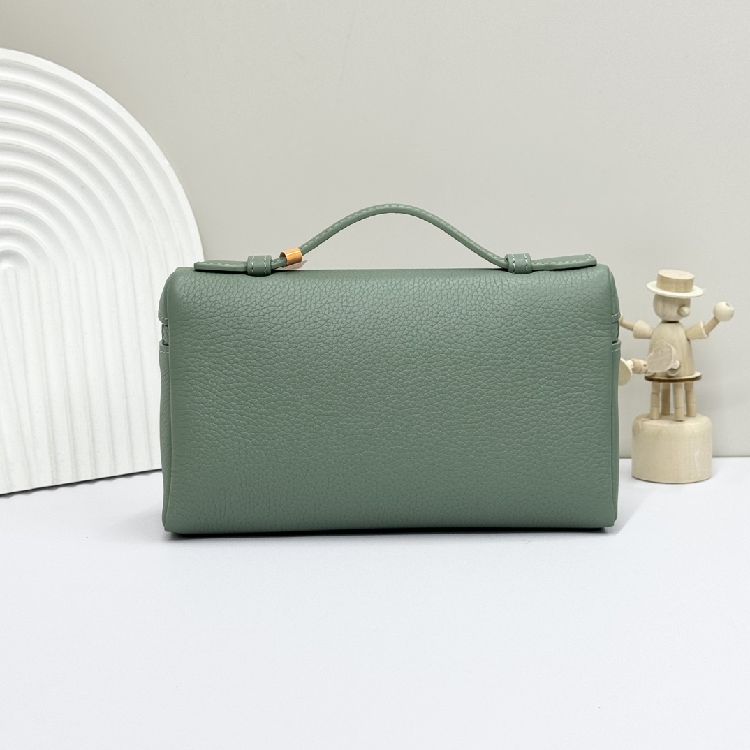 Loro Piana Leather handbag Loro Piana Green in Leather - 42043951
