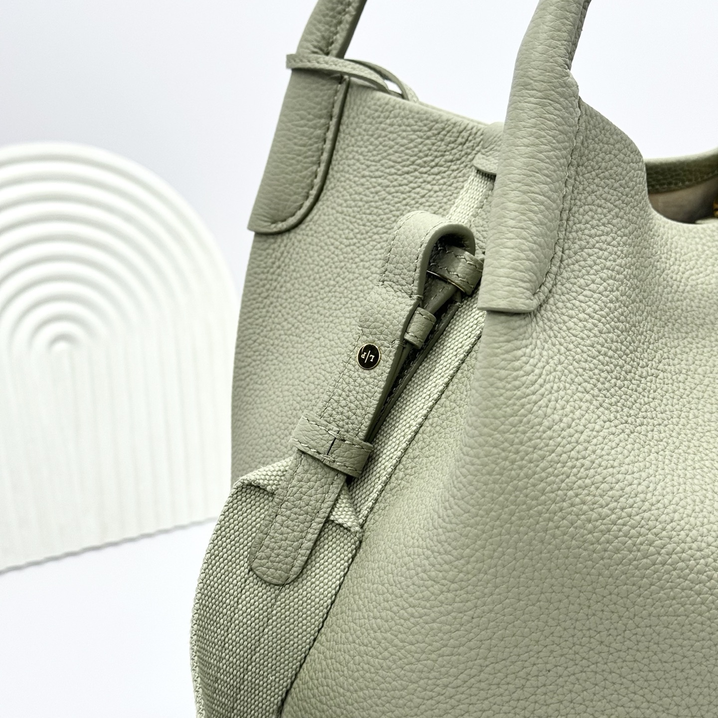 Loro Piana Large Bale bag Grained Calfskin Sage Brush Leaves | Loro Piana
