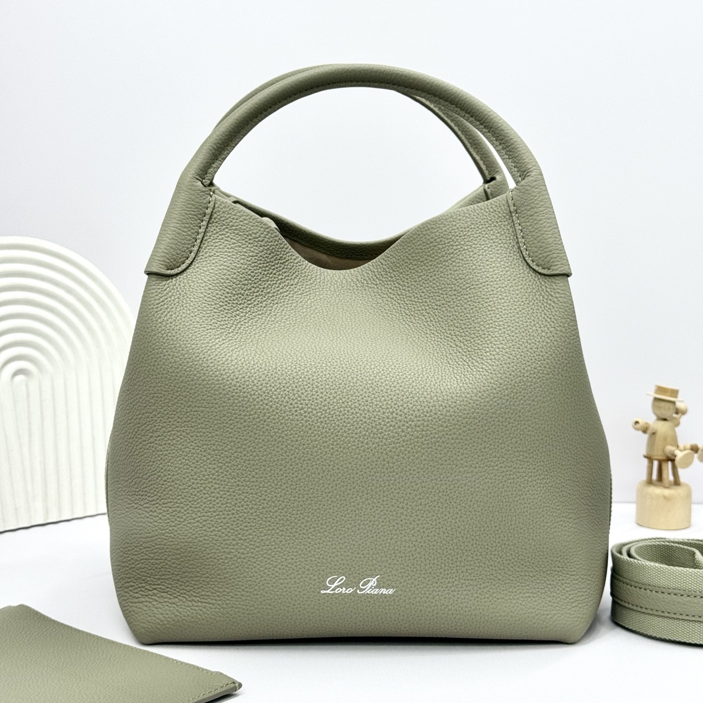 Loro Piana Large Bale bag Grained Calfskin Sage Brush Leaves | Loro Piana