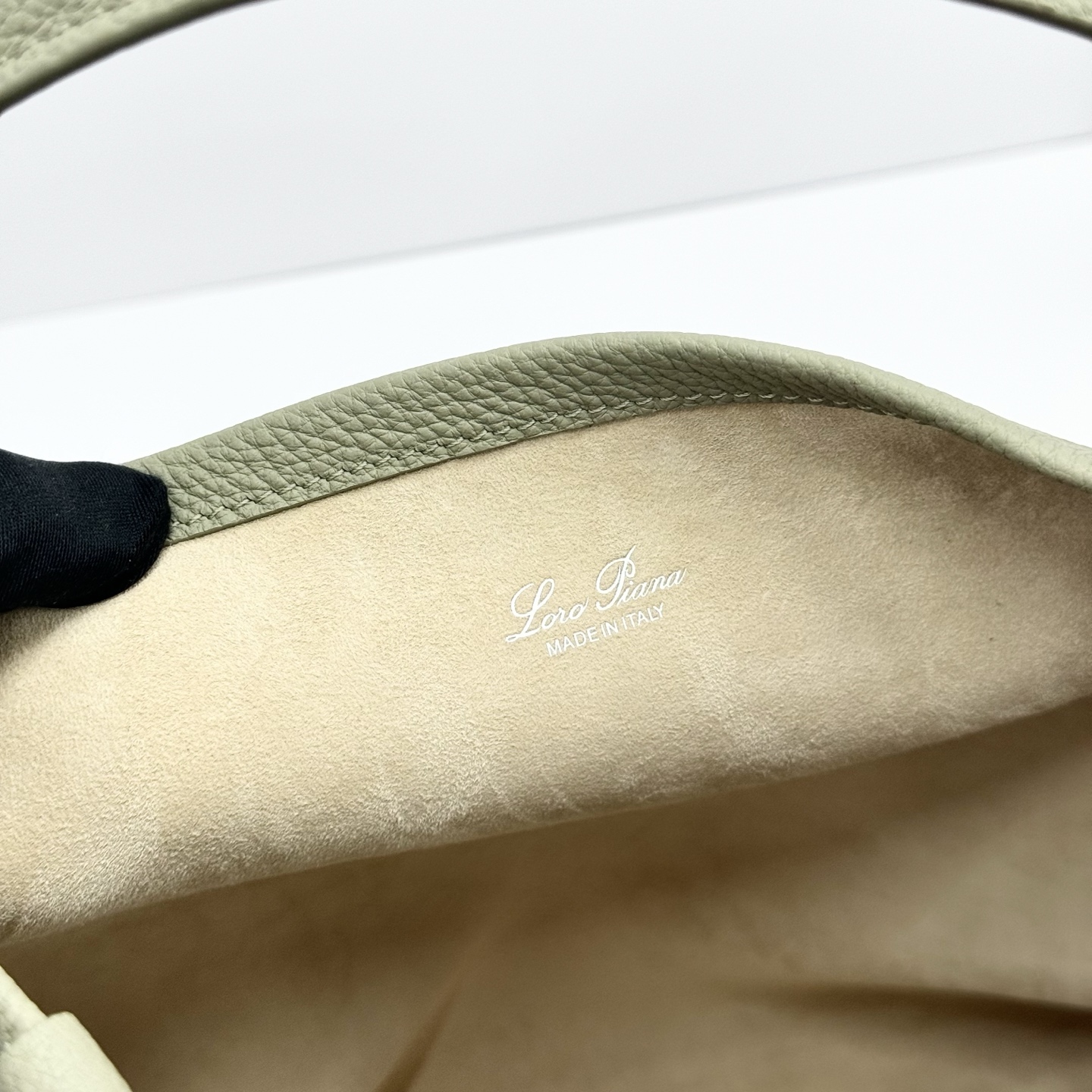 Loro Piana Large Bale bag Grained Calfskin Sage Brush Leaves | Loro Piana