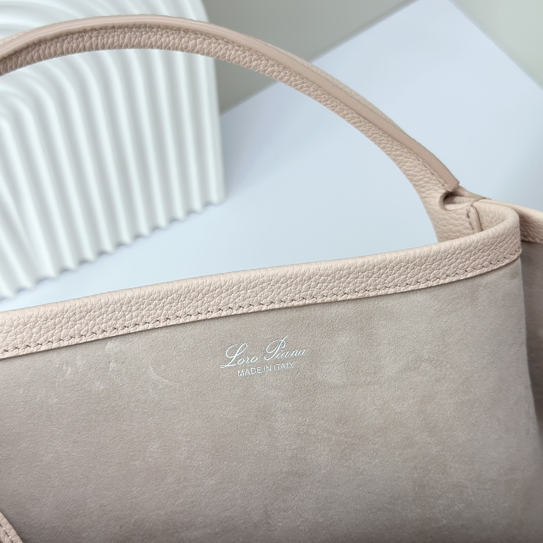 Loro Piana Small Bale bag Grained Calfskin Dust Stone | Loro Piana