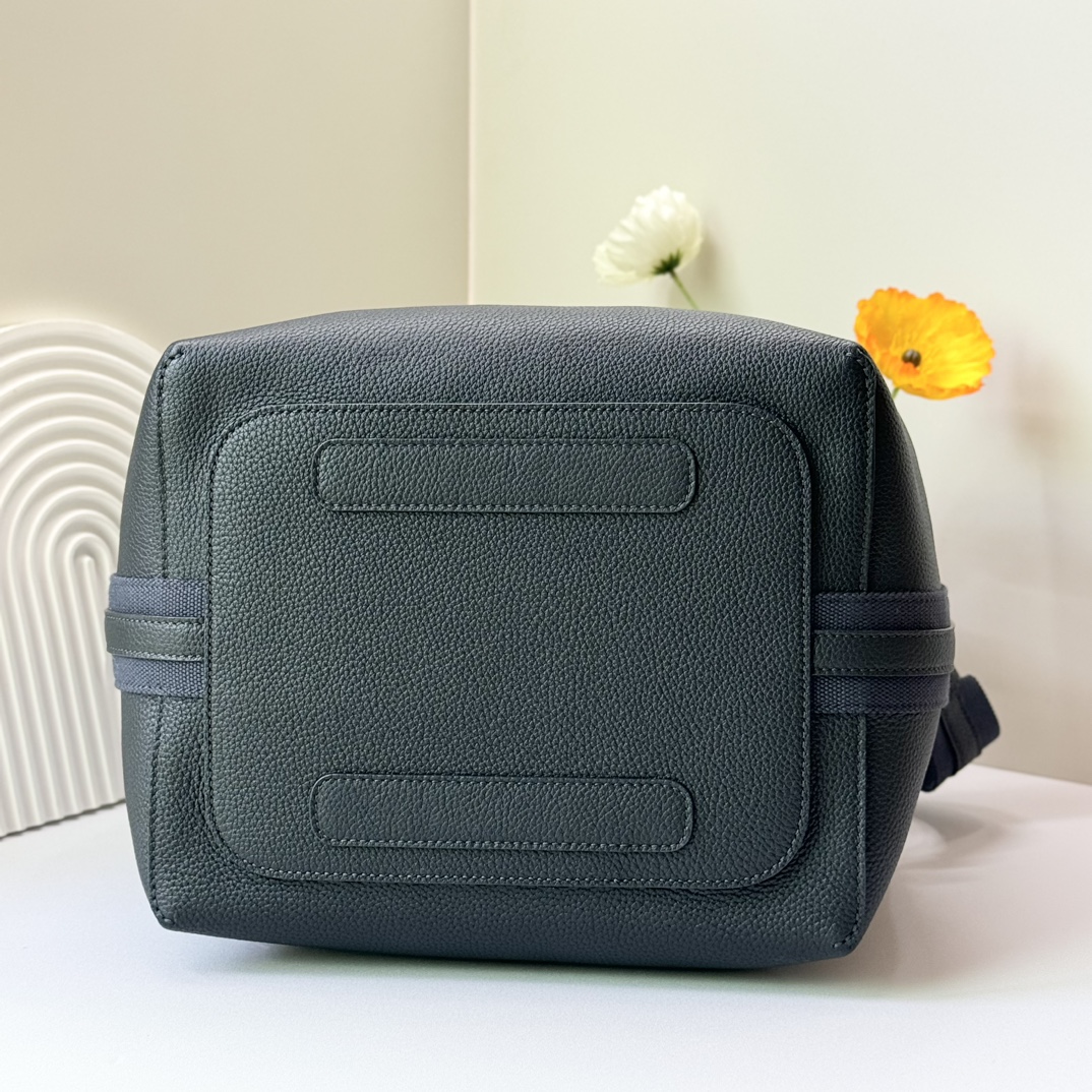 Loro Piana Bale Medium leather crossbody bag Loro Piana