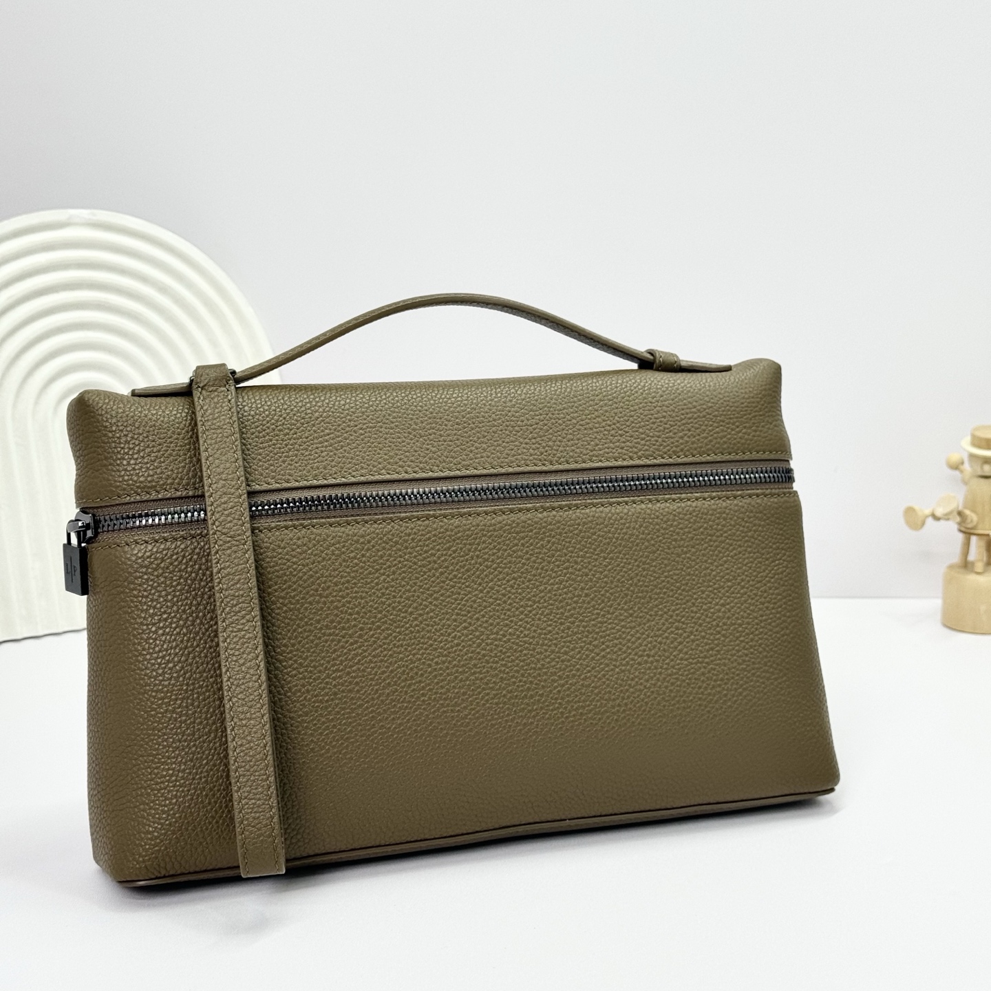 Loro Piana Extra Pouch L29 Grained Calfskin Salty Capers/Onyx |
