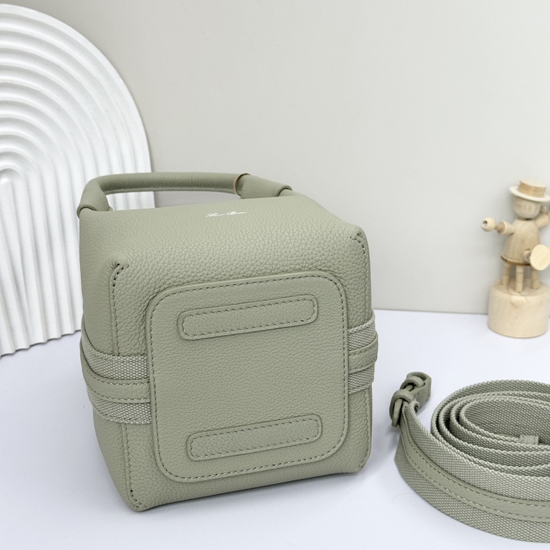 Loro Piana Micro Bale bag Grained Calfskin Yerba Mate | Loro Piana FR