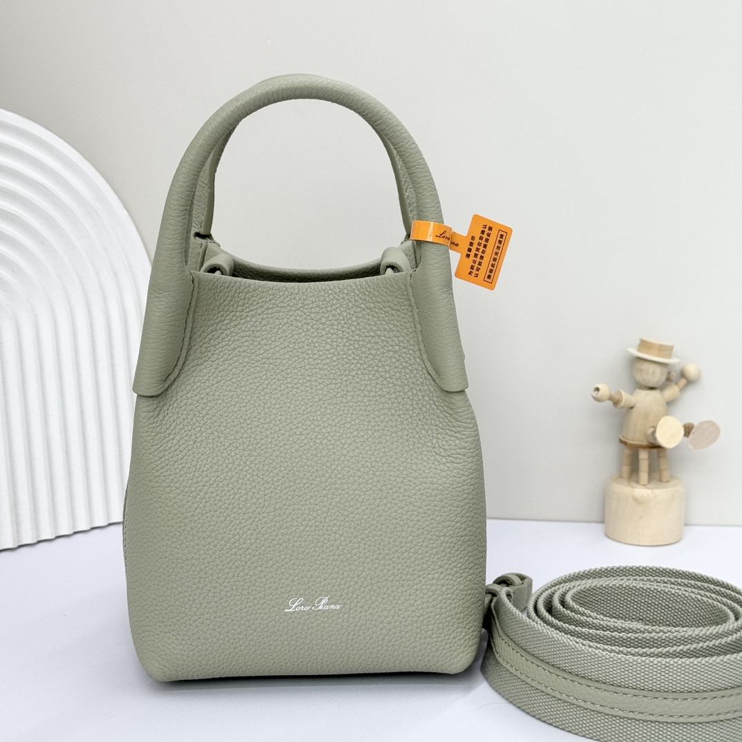 Loro Piana Micro Bale bag Grained Calfskin Yerba Mate | Loro Piana FR