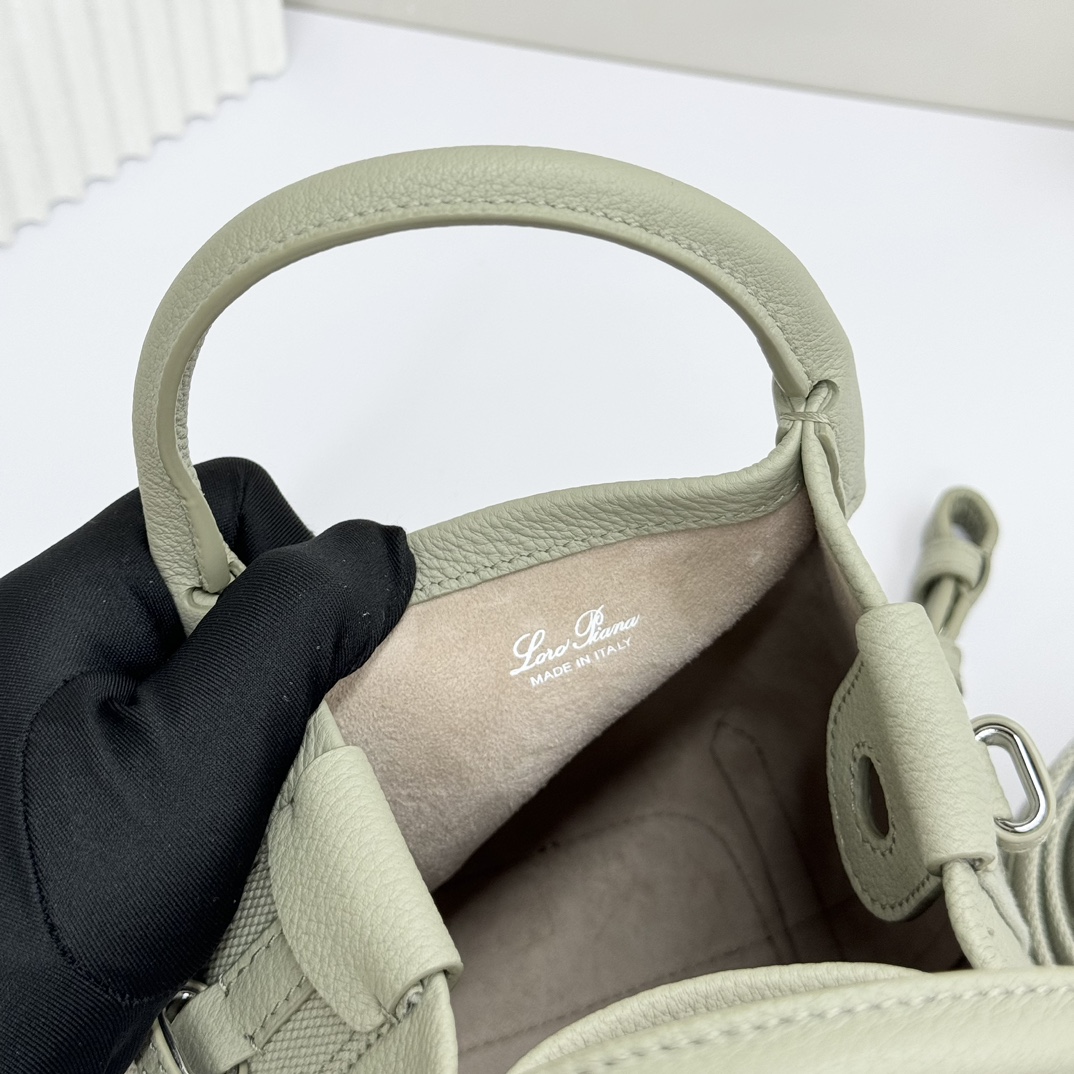 Loro Piana Micro Bale bag Grained Calfskin Yerba Mate | Loro Piana FR