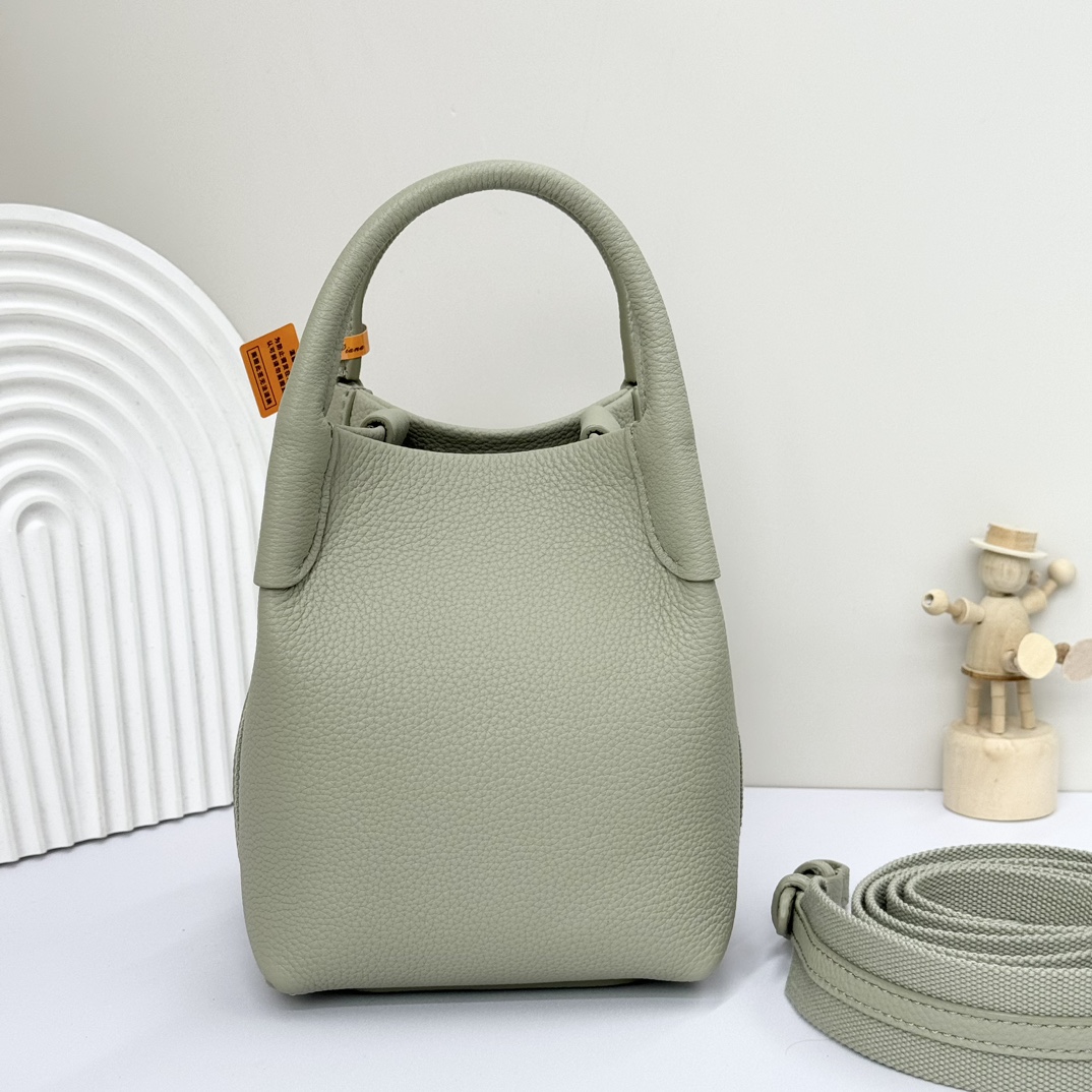 Loro Piana Micro Bale bag Grained Calfskin Yerba Mate | Loro Piana FR