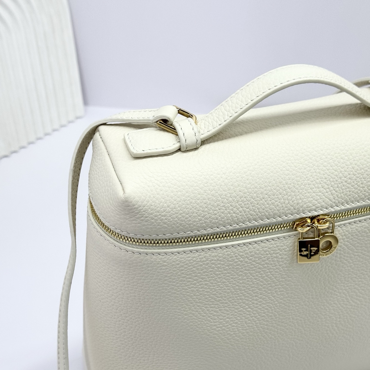 Extra pocket leather crossbody bag Loro Piana bag white.