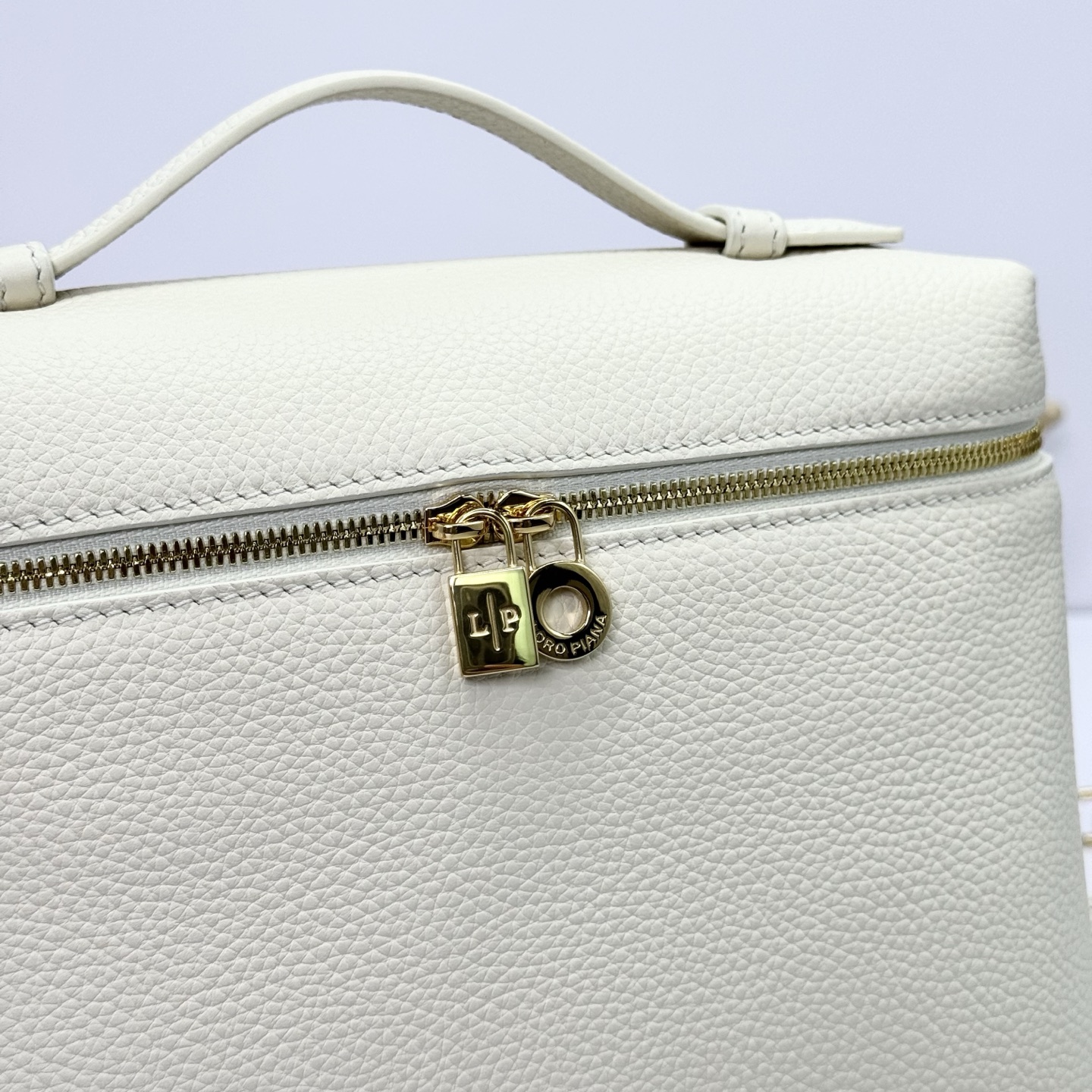 Extra pocket leather crossbody bag Loro Piana bag white.
