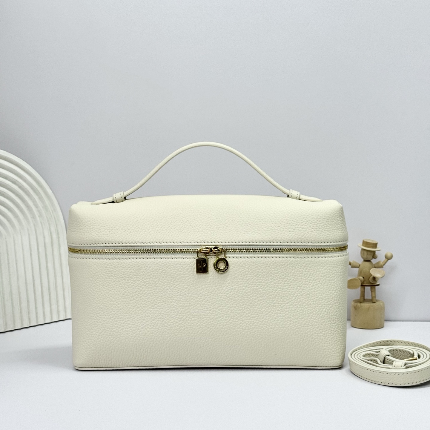 Loro Piana Extra Pocket L27 Grained Calfksin Whisper White/Sun