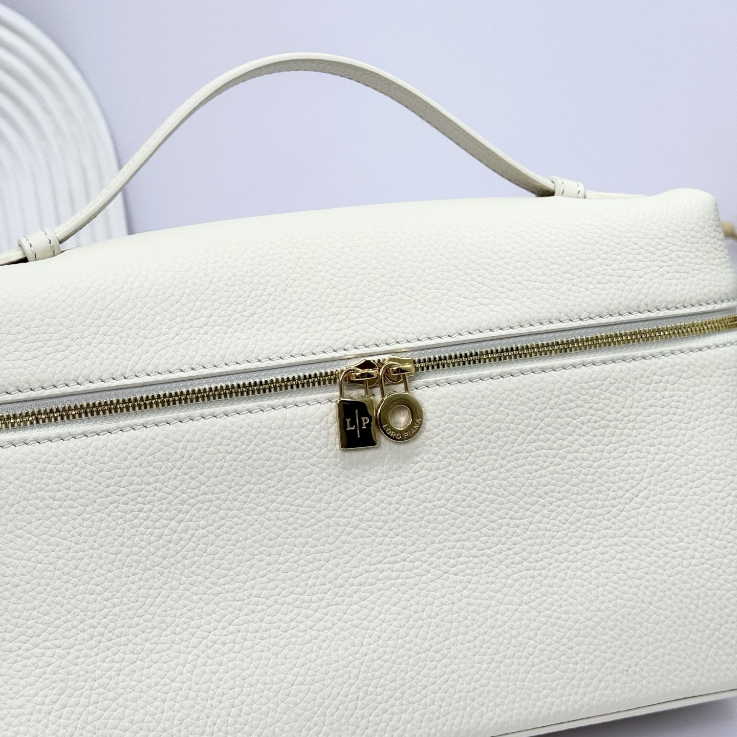 Loro Piana Extra Pocket L27 Grained Calfksin Whisper White/Sun