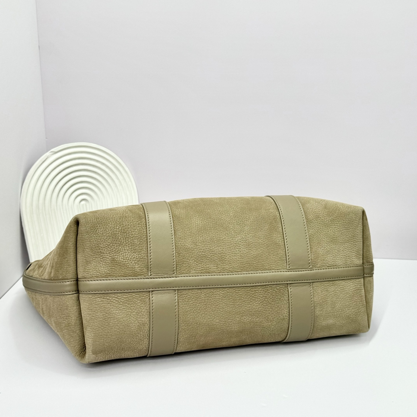 Loro Piana Ghiera Shopper Large Calfskin Fume Taupe/green | Loro Piana CC