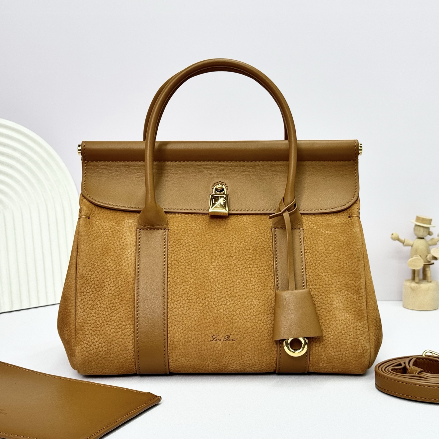 Loro Piana Loom bag L25 Calfskin Bon Ton Brown/Sun Gold | Loro Piana