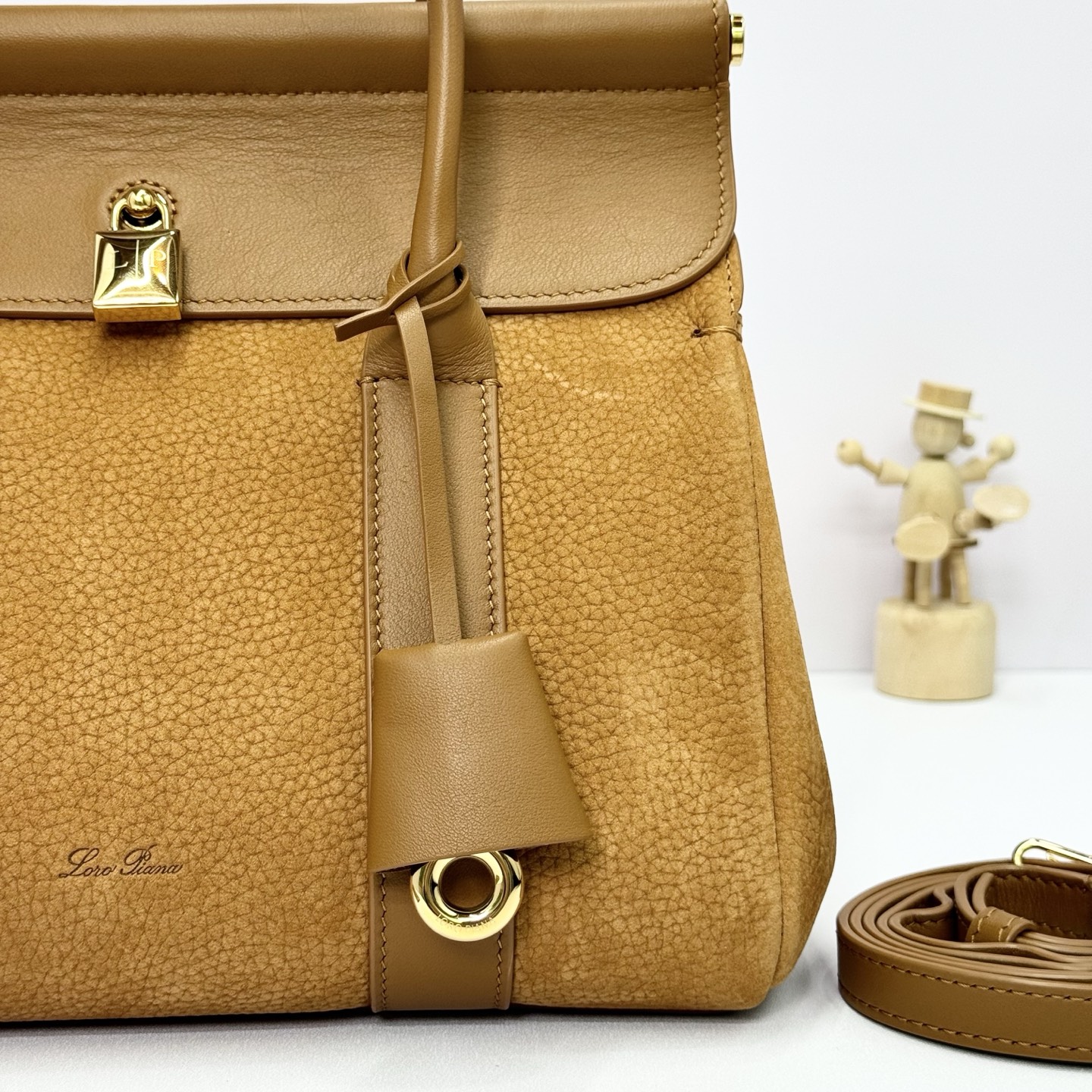 Loro Piana Loom bag L25 Calfskin Bon Ton Brown/Sun Gold | Loro Piana