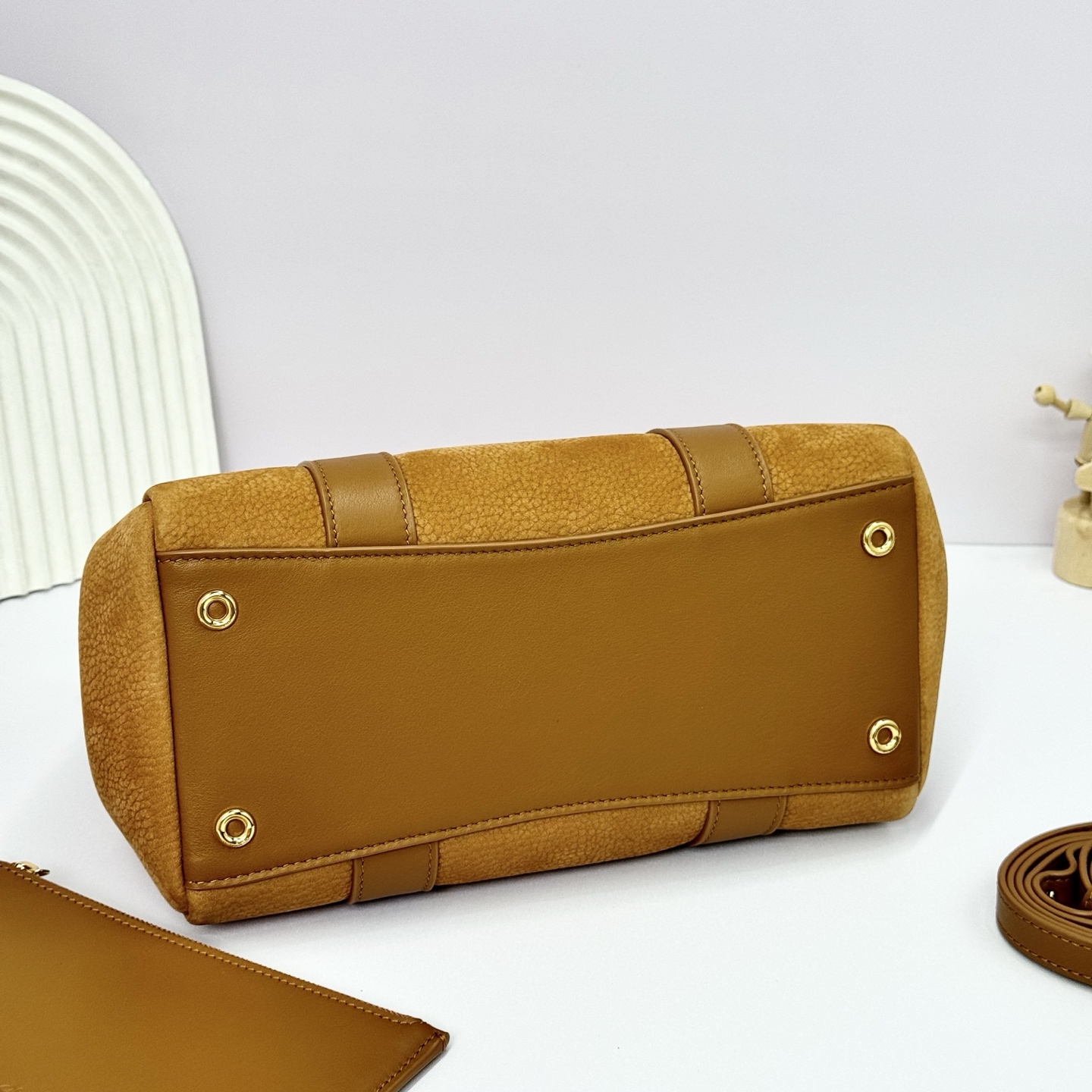 Loro Piana Loom bag L25 Calfskin Bon Ton Brown/Sun Gold | Loro Piana