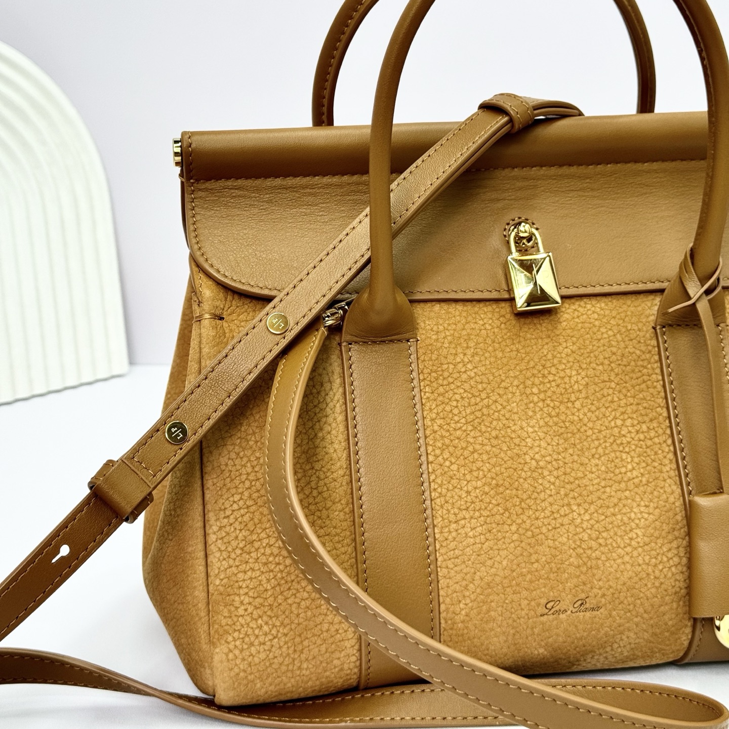 Loro Piana Loom bag L25 Calfskin Bon Ton Brown/Sun Gold | Loro Piana