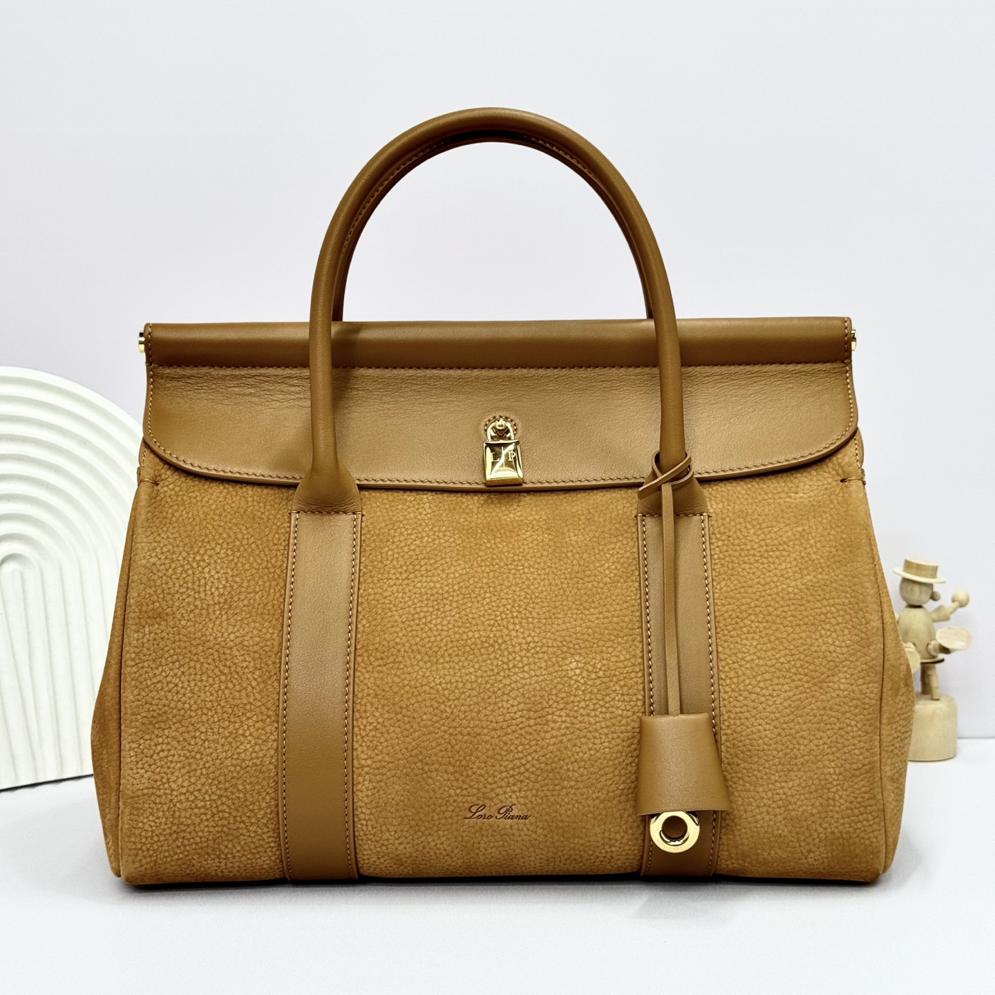 Loro Piana Loom bag L25 Calfskin Bon Ton Brown/Sun Gold | Loro Piana