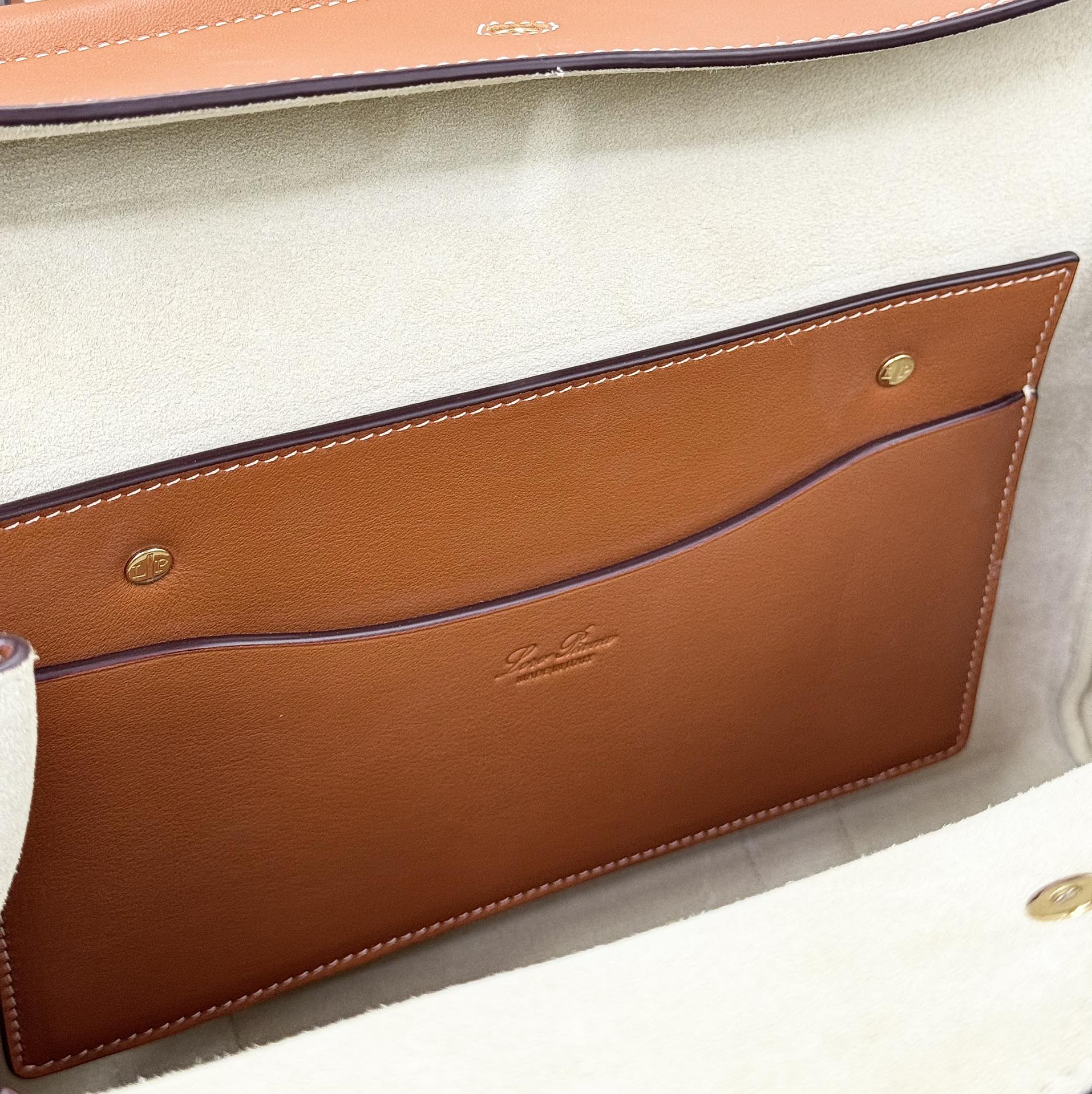 Loro Piana Loom bag L32 Smooth Calfskin Warm Tan | Loro Piana SA