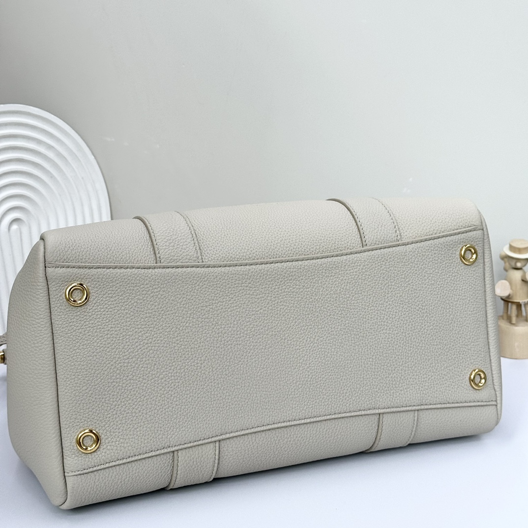 Loro Pi Loro Piana Loom bag L32 Grained Calfskin Sunday Morning/Sun Gold gray| Lor