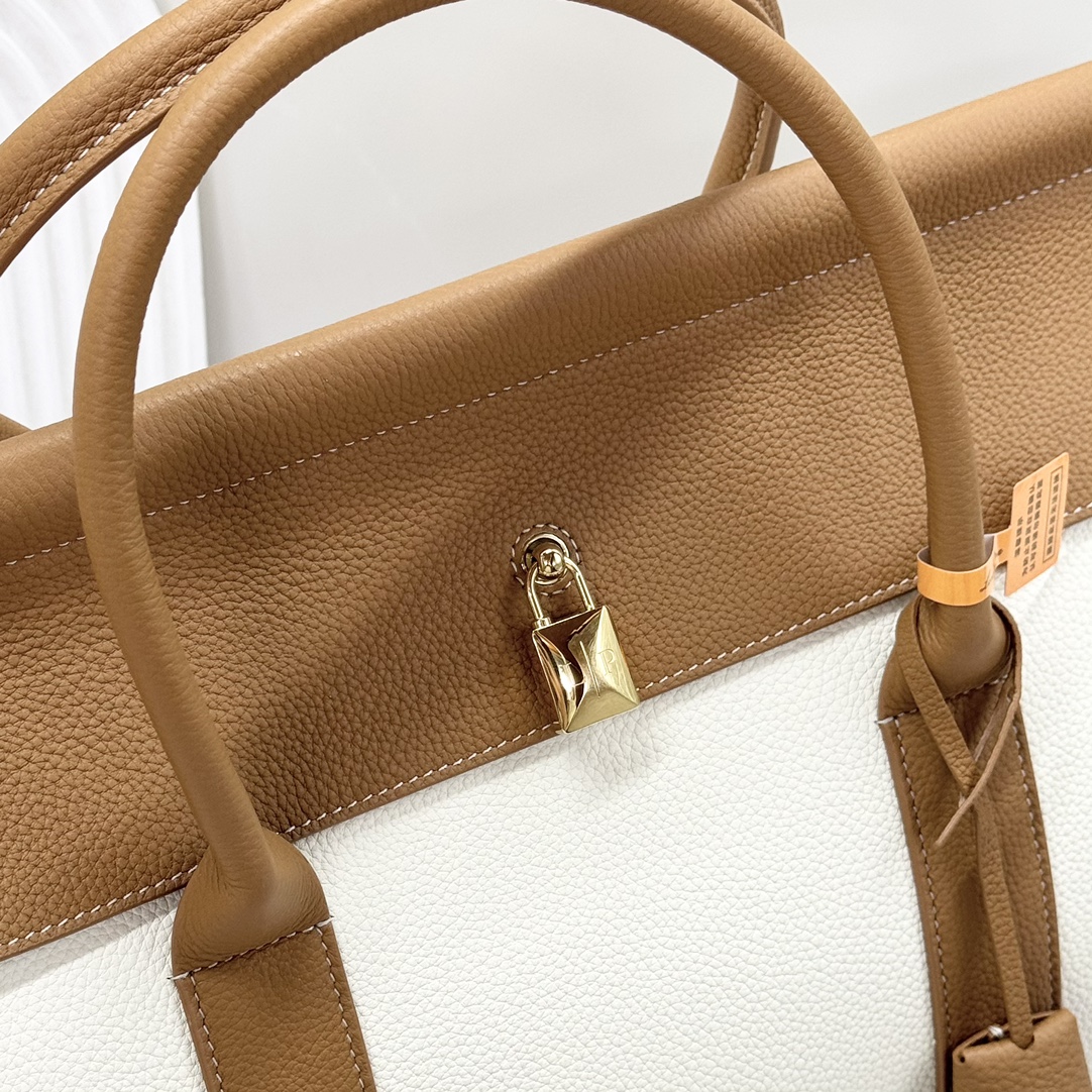 Loro Piana Woman Leather Goods Loom | Loro Piana