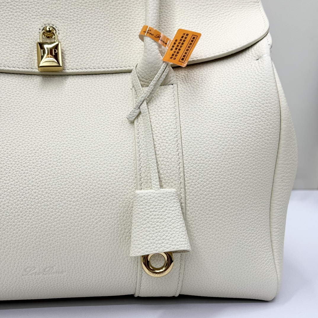 Loro Piana Loom bag L32 Grained Calfskin Whisper White | Loro Piana FR
