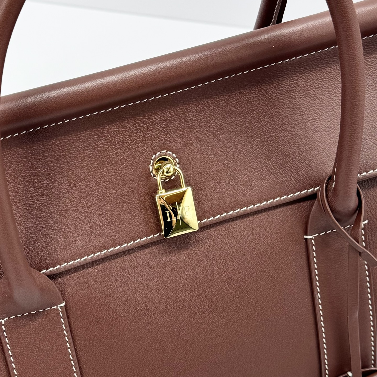 Loro Piana Loom bag L32 Smooth Calfskin Smoked Caramel/Sun Gold |