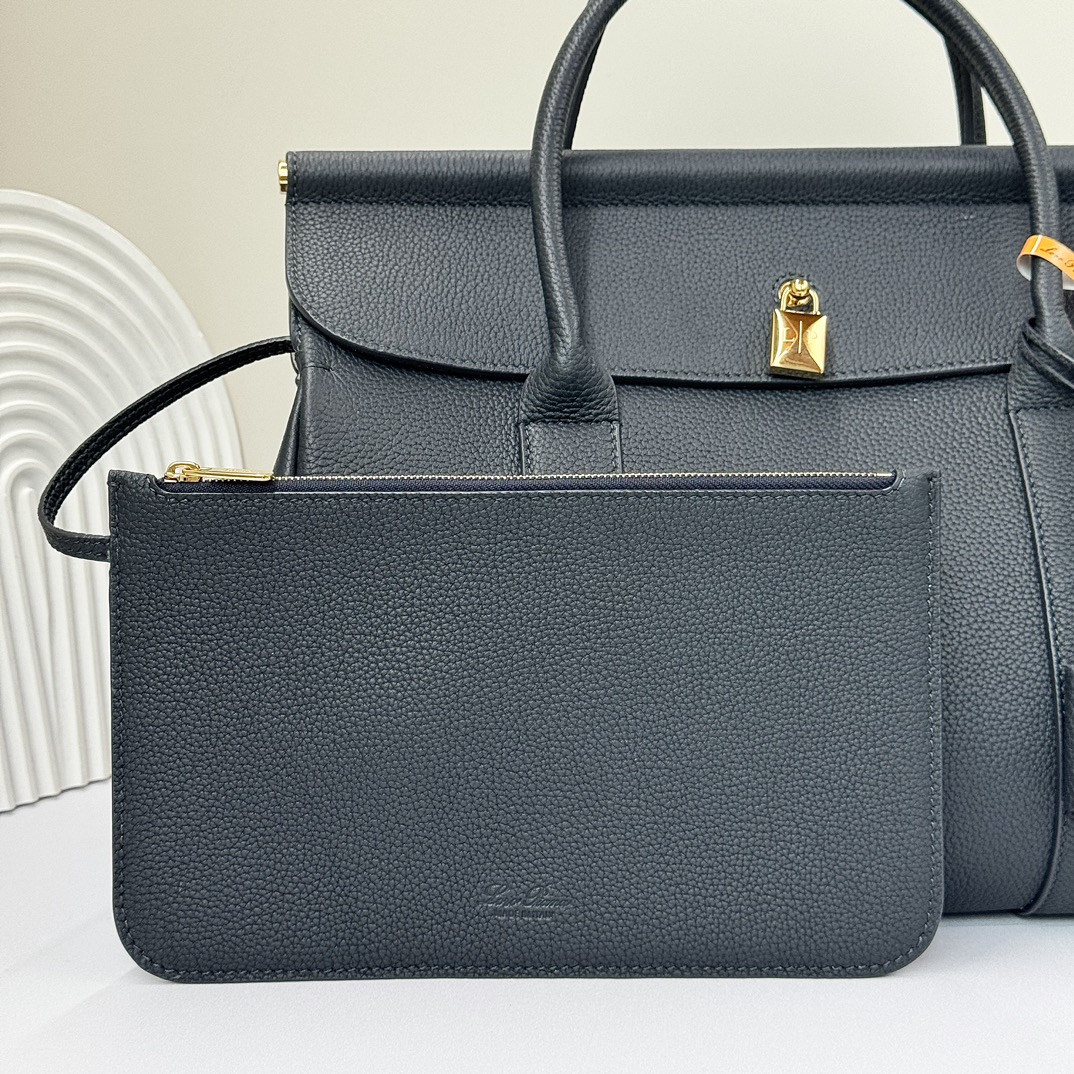 Loro Piana Loom bag L32 Grained Calfskin Navy Blue | Loro Piana