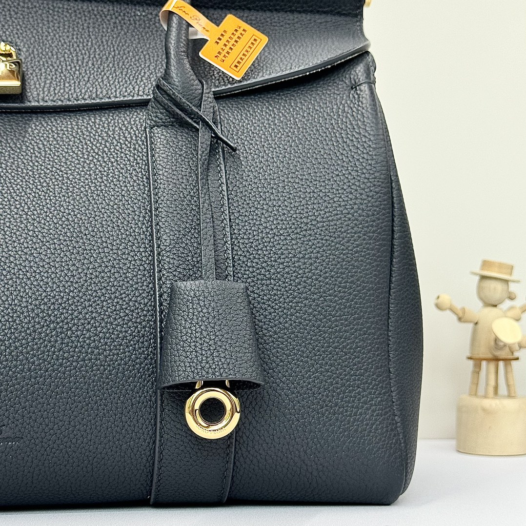 Loro Piana Loom bag L32 Grained Calfskin Navy Blue | Loro Piana