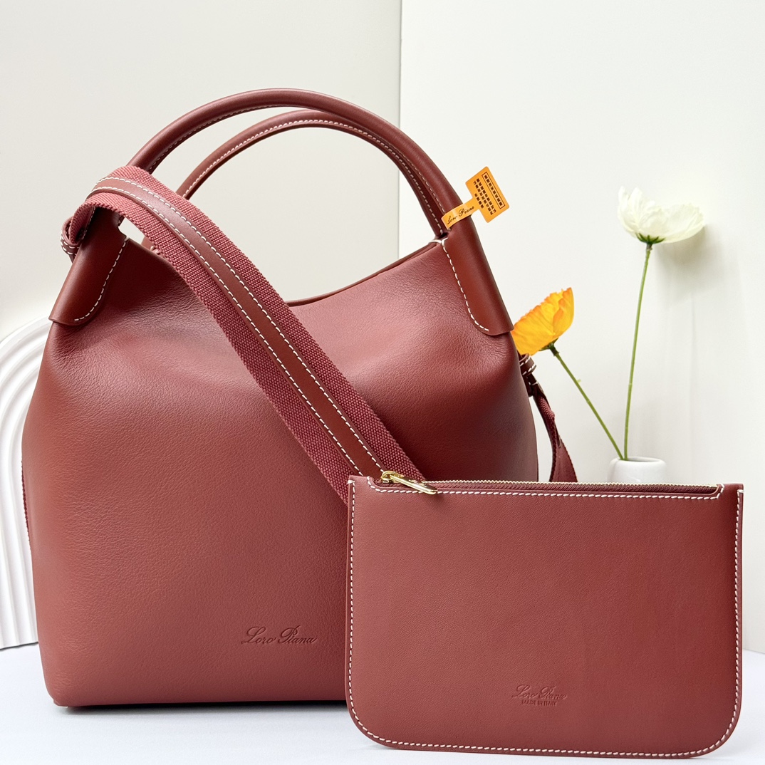 Loro Piana Large Bale bag Smooth Calfskin Deep Kummel red | Loro Piana