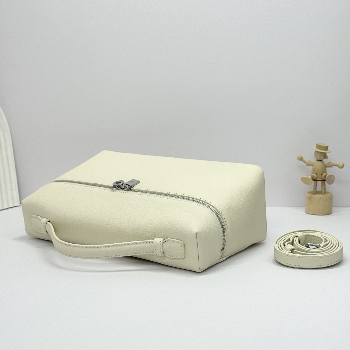 Loro Piana  neo pouch leather crossbody bag - white beige