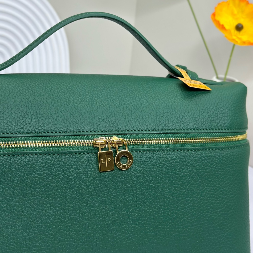 Loro Piana  neo pouch leather crossbody bag - green