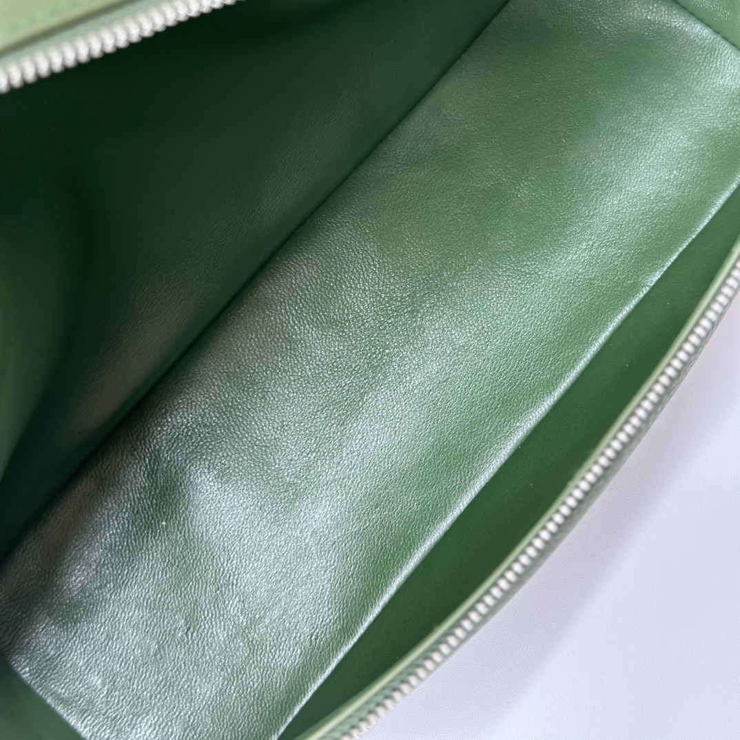 Loro Piana  neo pouch leather crossbody bag - green