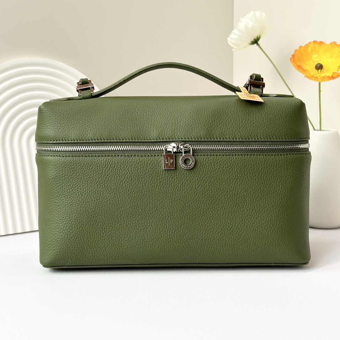 Loro Piana  neo pouch leather crossbody bag – green