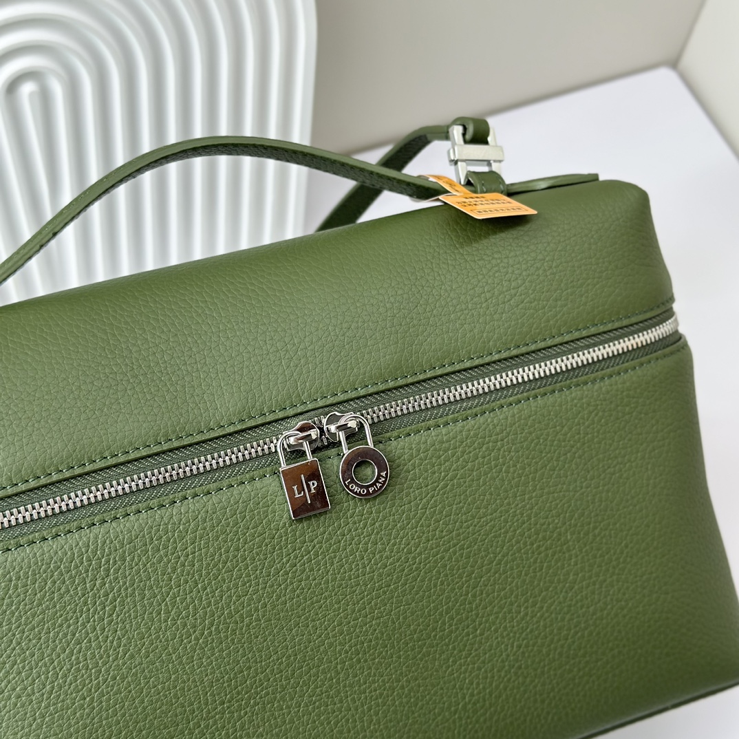 Loro Piana  neo pouch leather crossbody bag - green